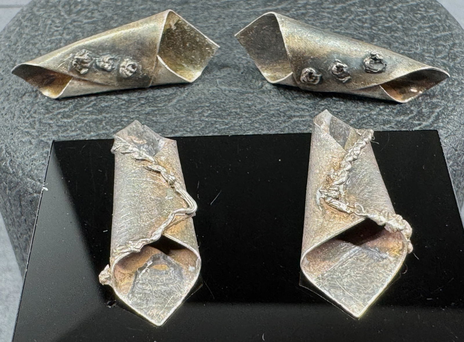 Vintage brutalist artisan crafted clear crystal &  plain pleated silvertone stud earrings. (1 of 7)