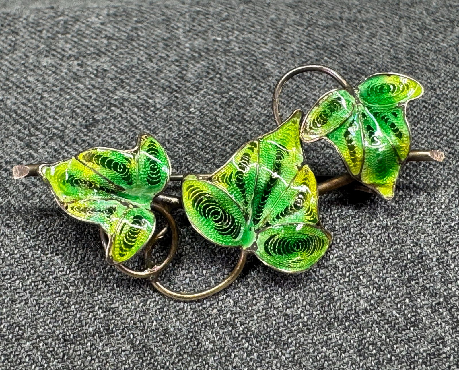 Vintage Adriana Alioto Genova Italy green plique a jour enamel filigree silver leaves pin brooch (1 of 10)