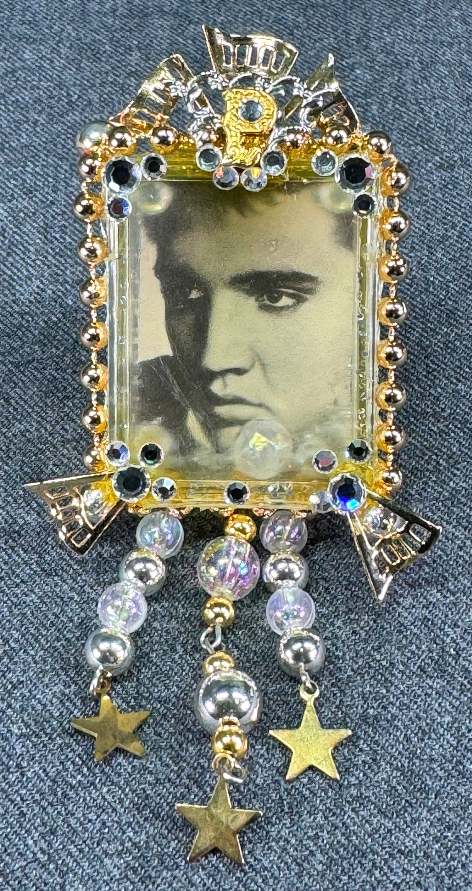 Vintage artisan crafted jeweled clear plastic shadow box beads dangles Elvis pin brooch. (1 of 9)