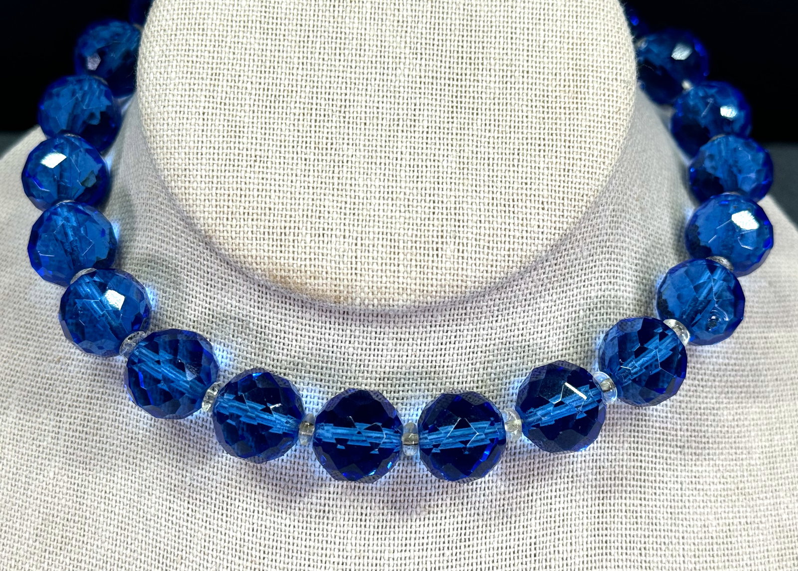 Antique art deco faceted blue & tiny clear glass beaded collar necklace: Antique art deco faceted blue & tiny clear glass beaded collar necklace. Unmarked. For measures please refer to the pictures taken with a measuring tape. Weight: 115 Grams. This is a NO RESERVE AUCTIO