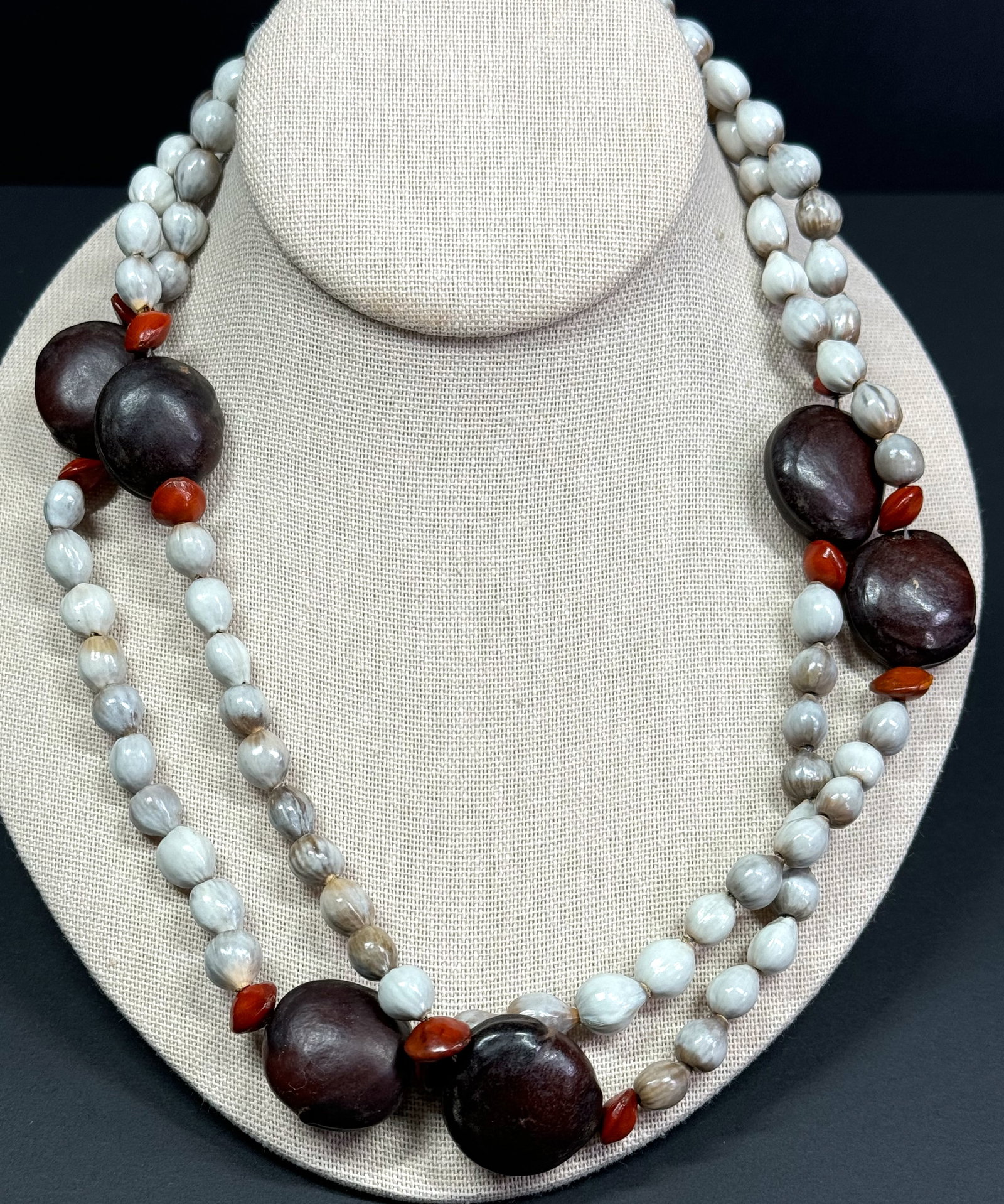 Vintage ethnic seeds beaded long necklace: Vintage ethnic seeds beaded long necklace. Unmarked. For measures please refer to the pictures taken with a measuring tape. Weight: 53 Grams. This is a NO RESERVE AUCTION: there are no hidden or confi
