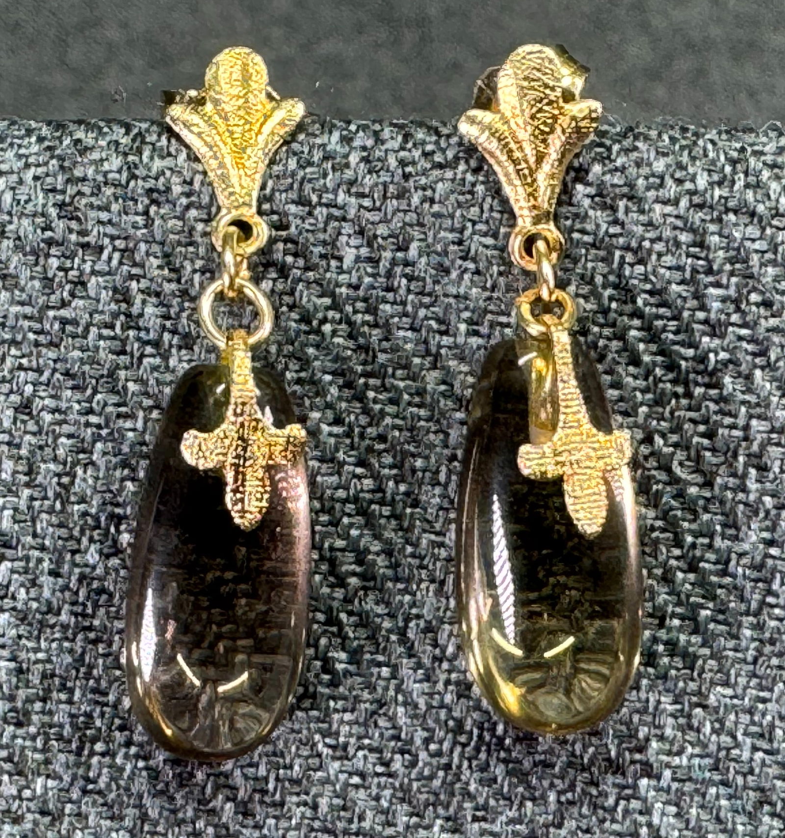 ZZ design yellow 14K fleur de lis juicy lucite? dangle stud earrings (1 of 7)