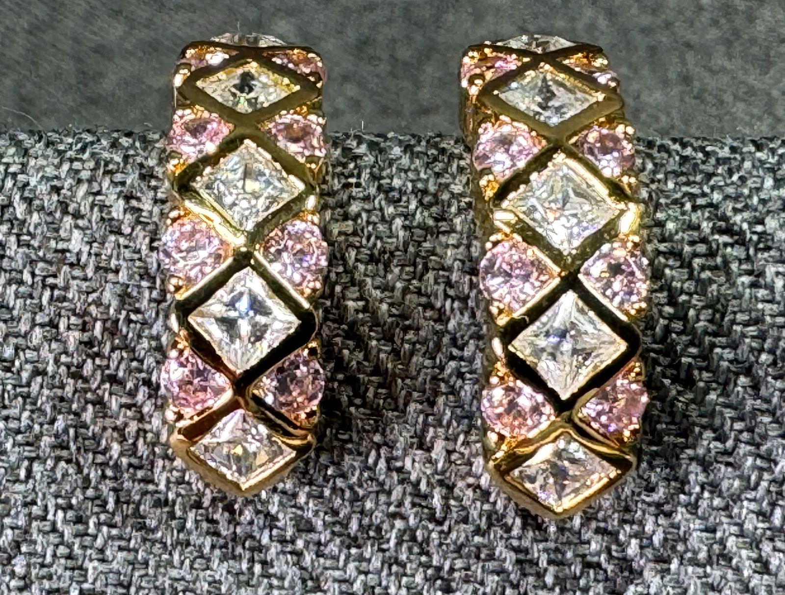 Rose crystals & CZ gilt sterling stud earrings: Rose crystals & CZ gilt sterling stud earrings. Marked 925 in the interior and on the push backs . For measures please refer to the pictures taken with a measuring tape. Weight: 5.83 Grams. This is a