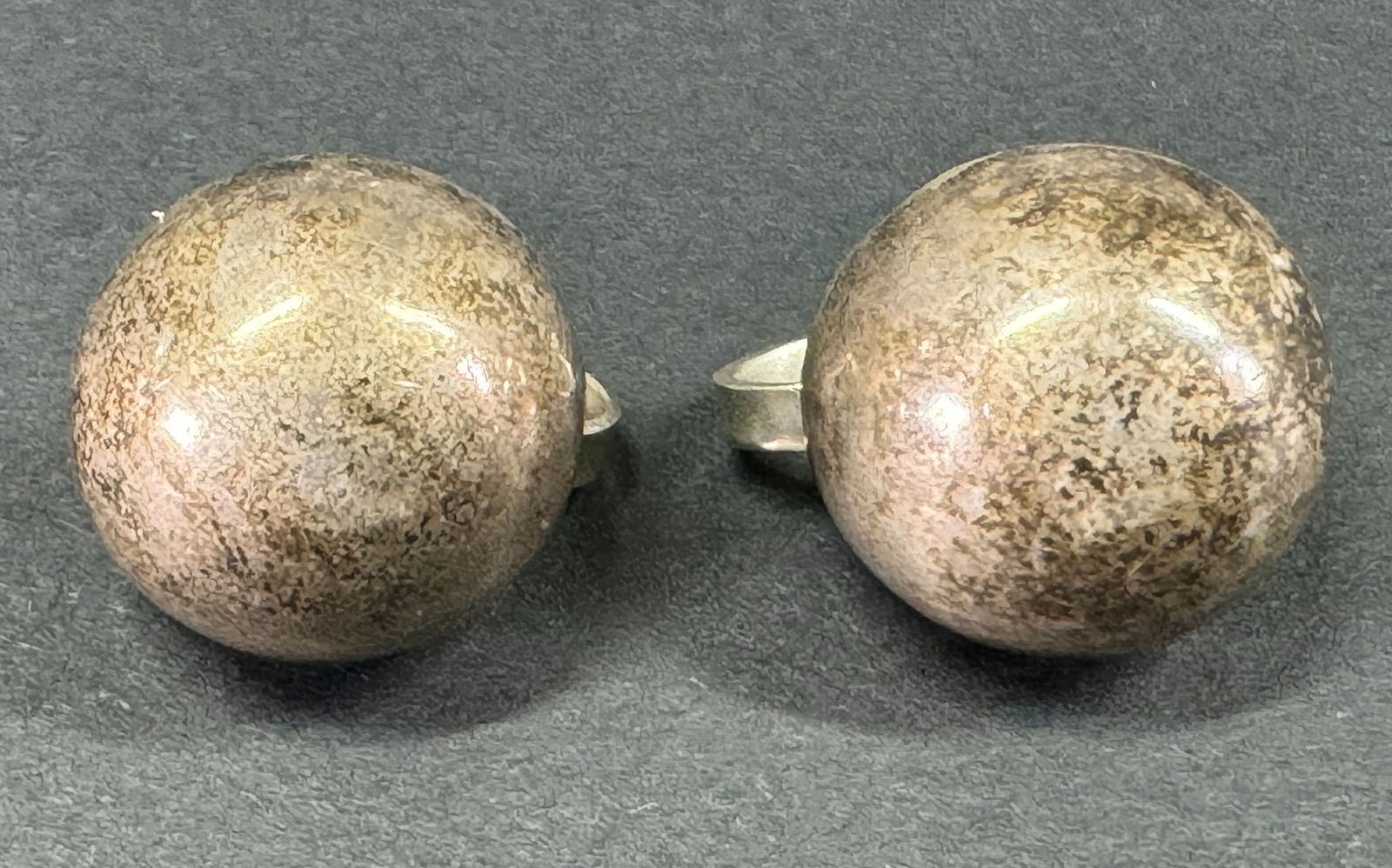 Vintage Mexican modernist sterling silver screw back earrings. (1 of 6)