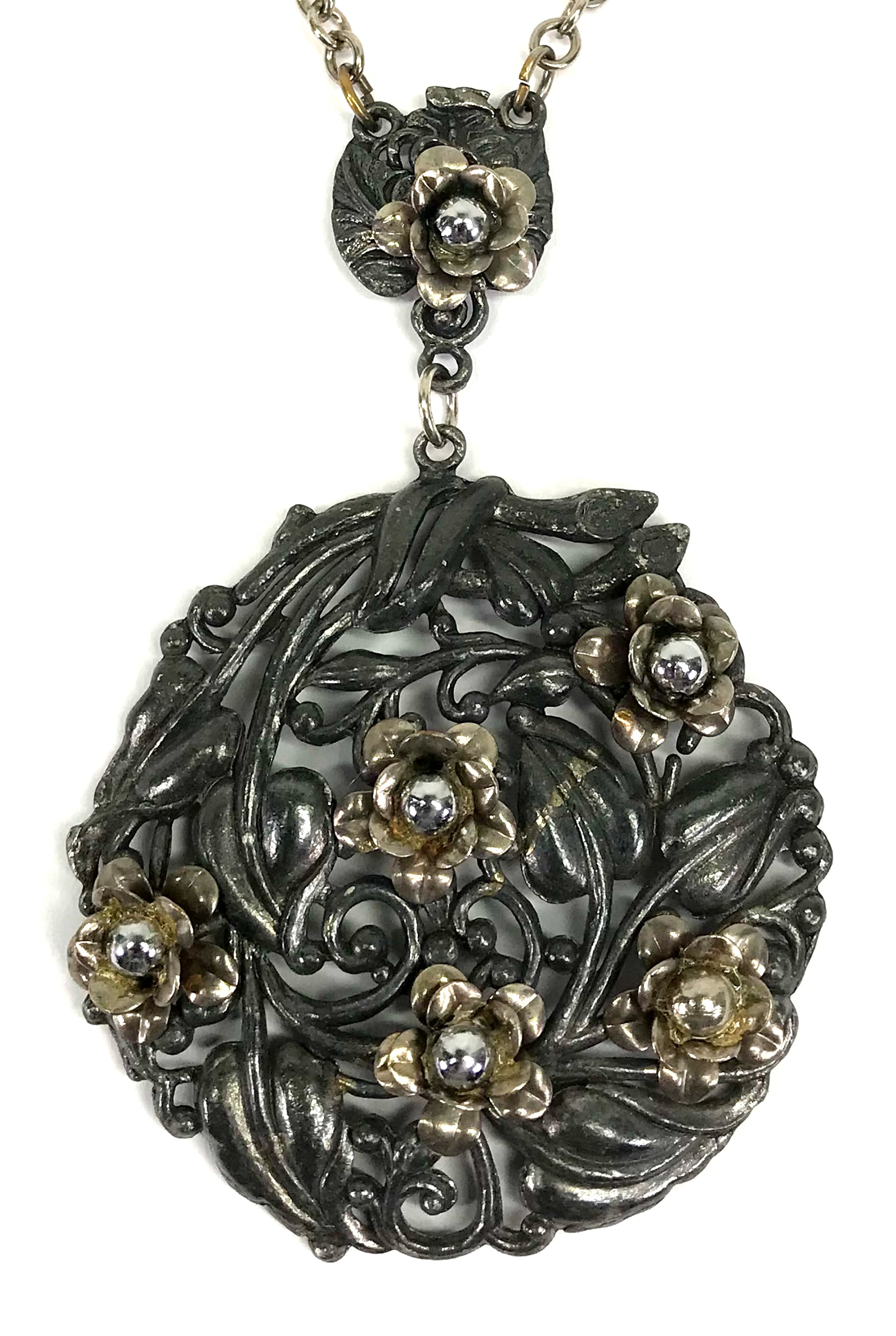 Vintage MCM flowers applied filigree leaves medallion lavalier necklace. (1 of 9)