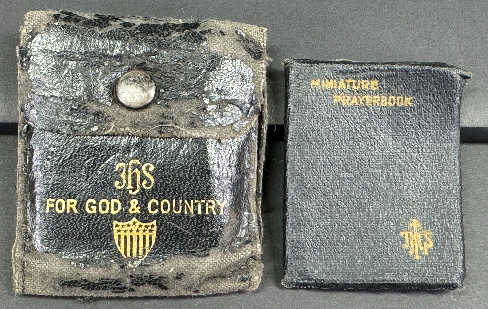 WWII For God and Country Catholic Pouch with Prayer miniature book, 2 medals and a rosary space (1 of 10)