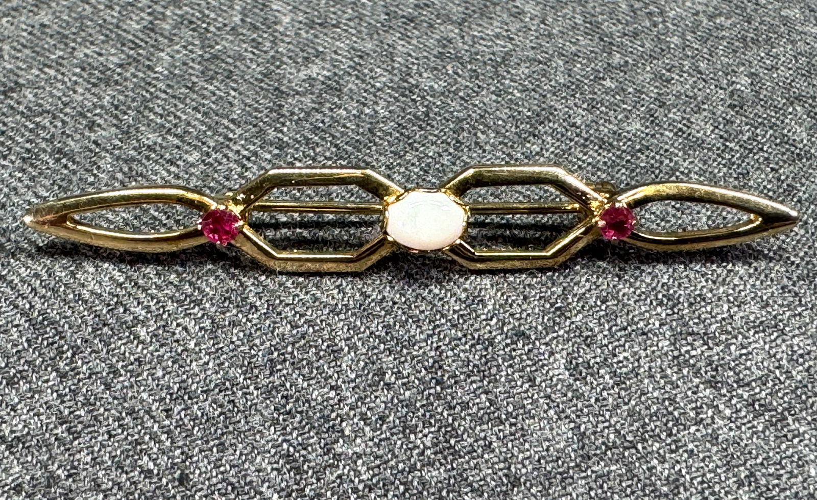 Vintage opal glass cab & crystals goldtone metal pin brooch (1 of 6)