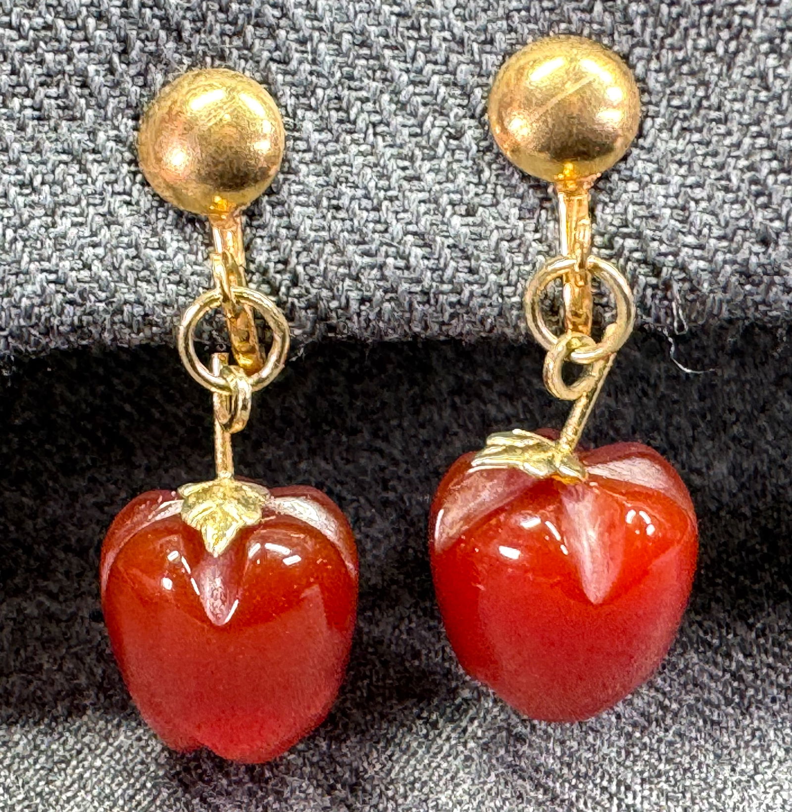 Vintage carved carnelian stone apple golden metal leaves screw back earrings (1 of 8)