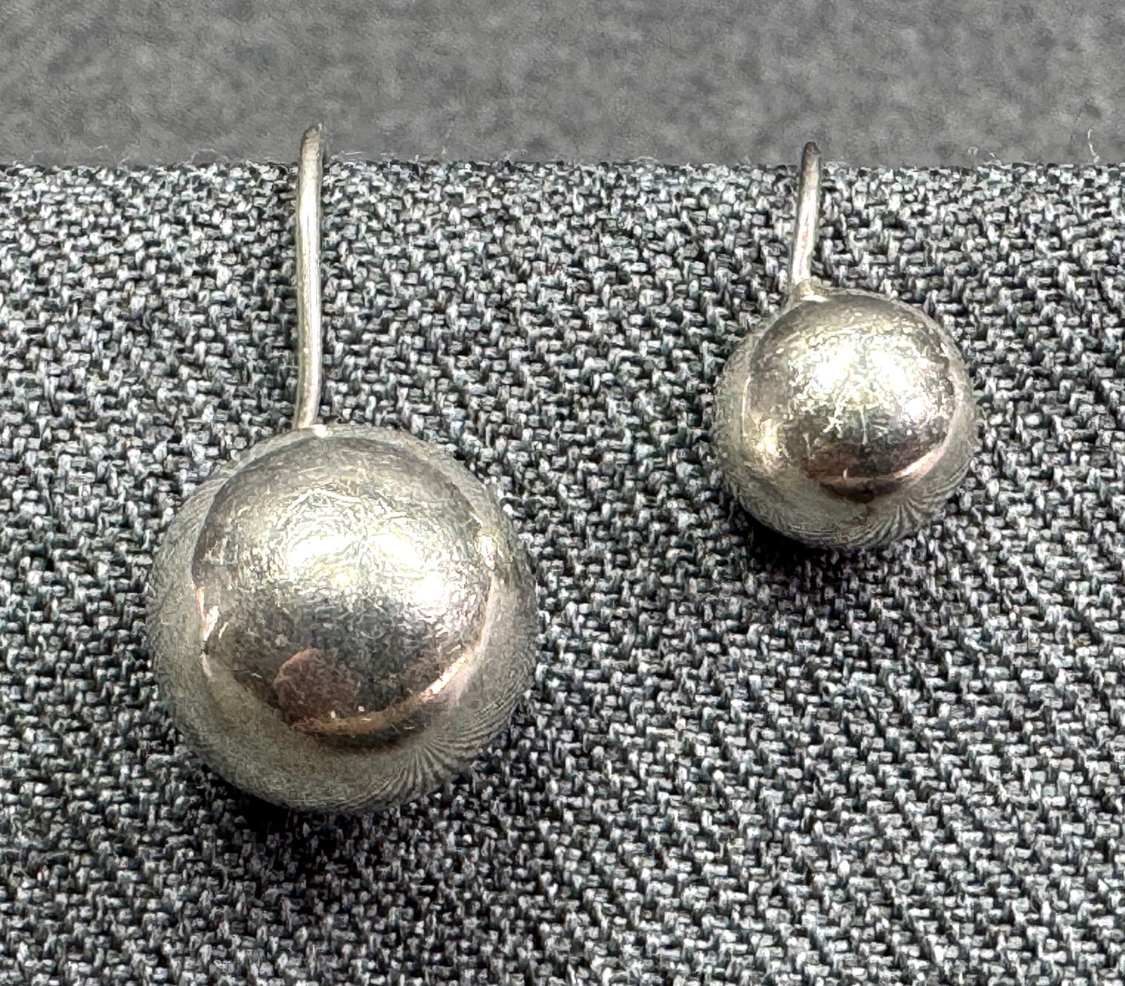 Vintage artsy sterling silver ball hook earrings (1 of 5)