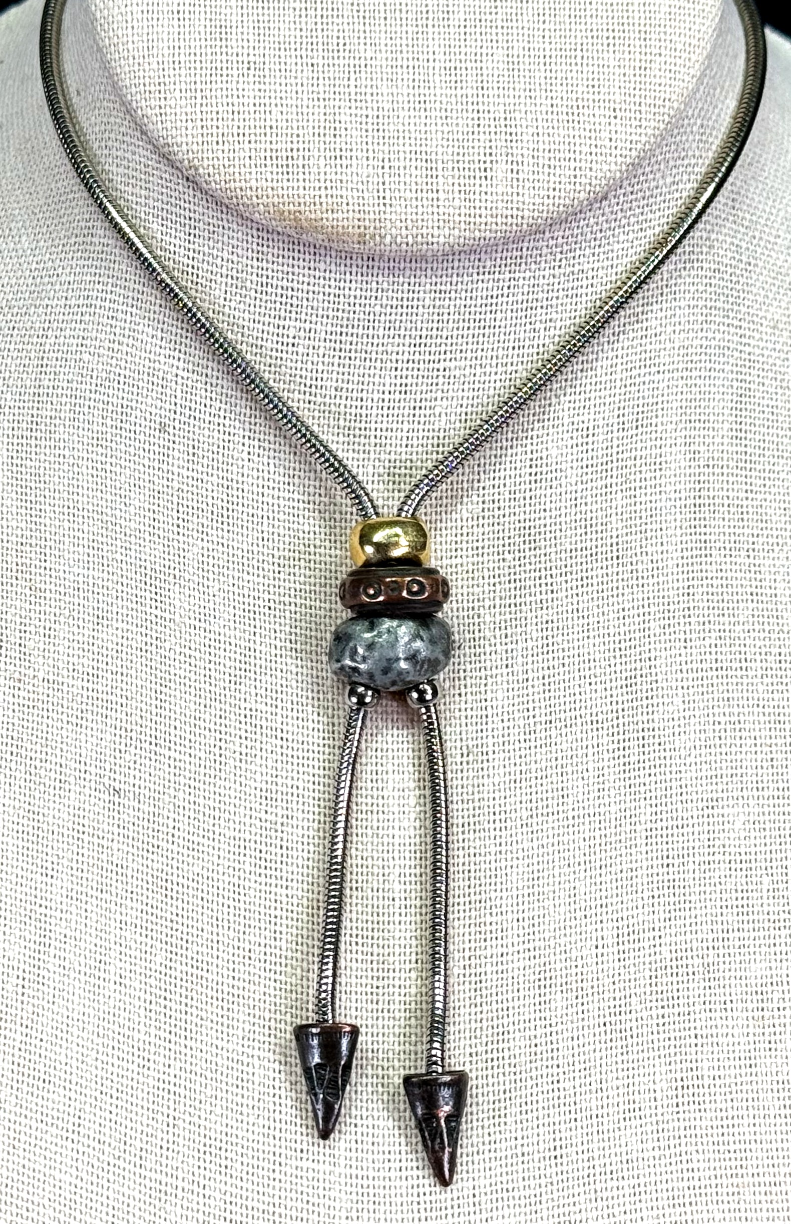 Vintage The Limited brutalist style multicolor metals sliding beads choker necklace with tassel: Vintage The Limited brutalist style multicolor metals sliding beads choker necklace with tassel. Marked For measures please refer to the pictures taken with a measuring tape. Weight: 23 Grams. This is