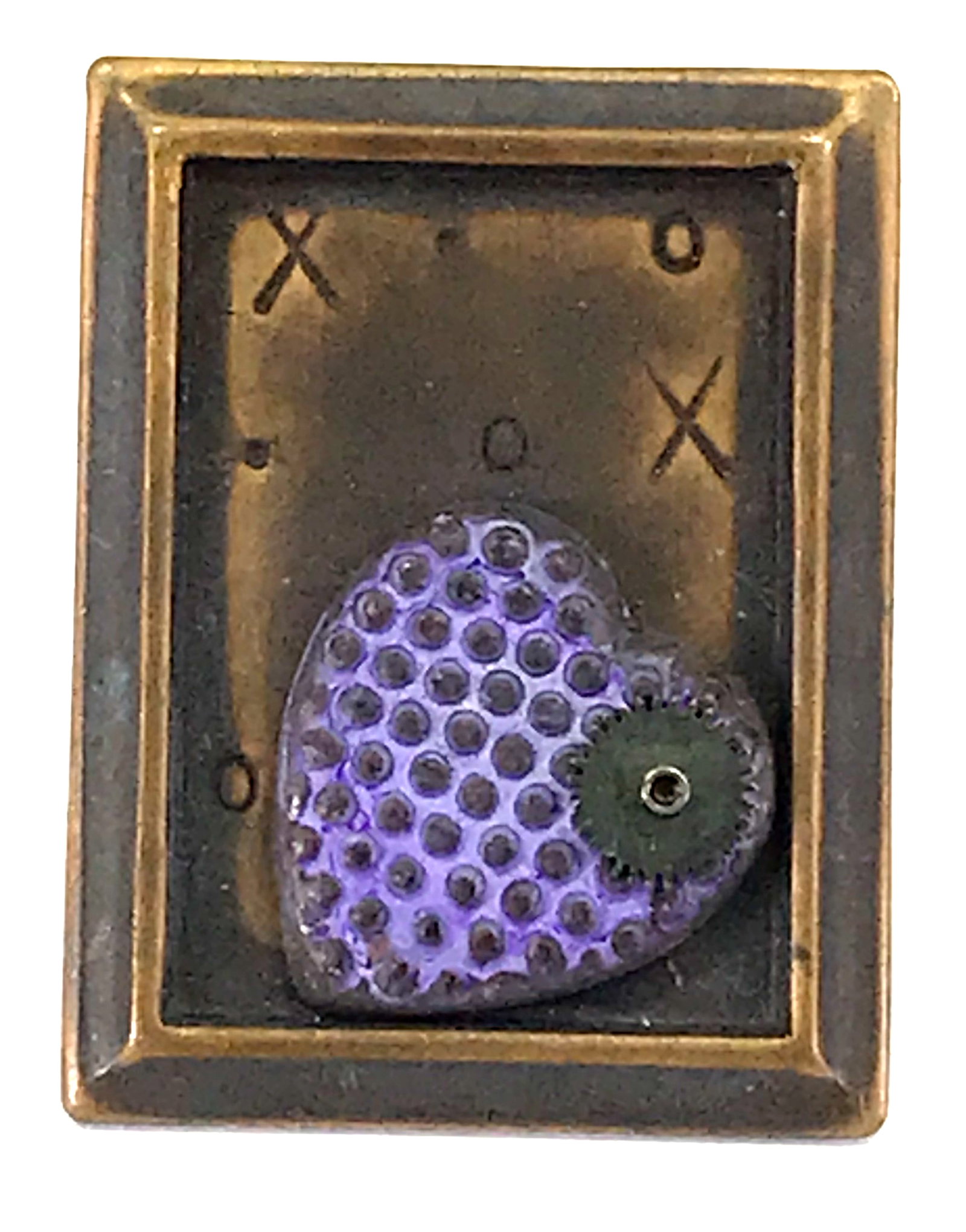 Vintage butalist artsy heart XOXO framed brooch.: Vintage butalist artsy enameled bronze & silvertone metal heart XOXO framed small pin brooch. For measures please refer to the picture taken with a measuring tape. Weight: 6.40 Grams. This is a NO RES