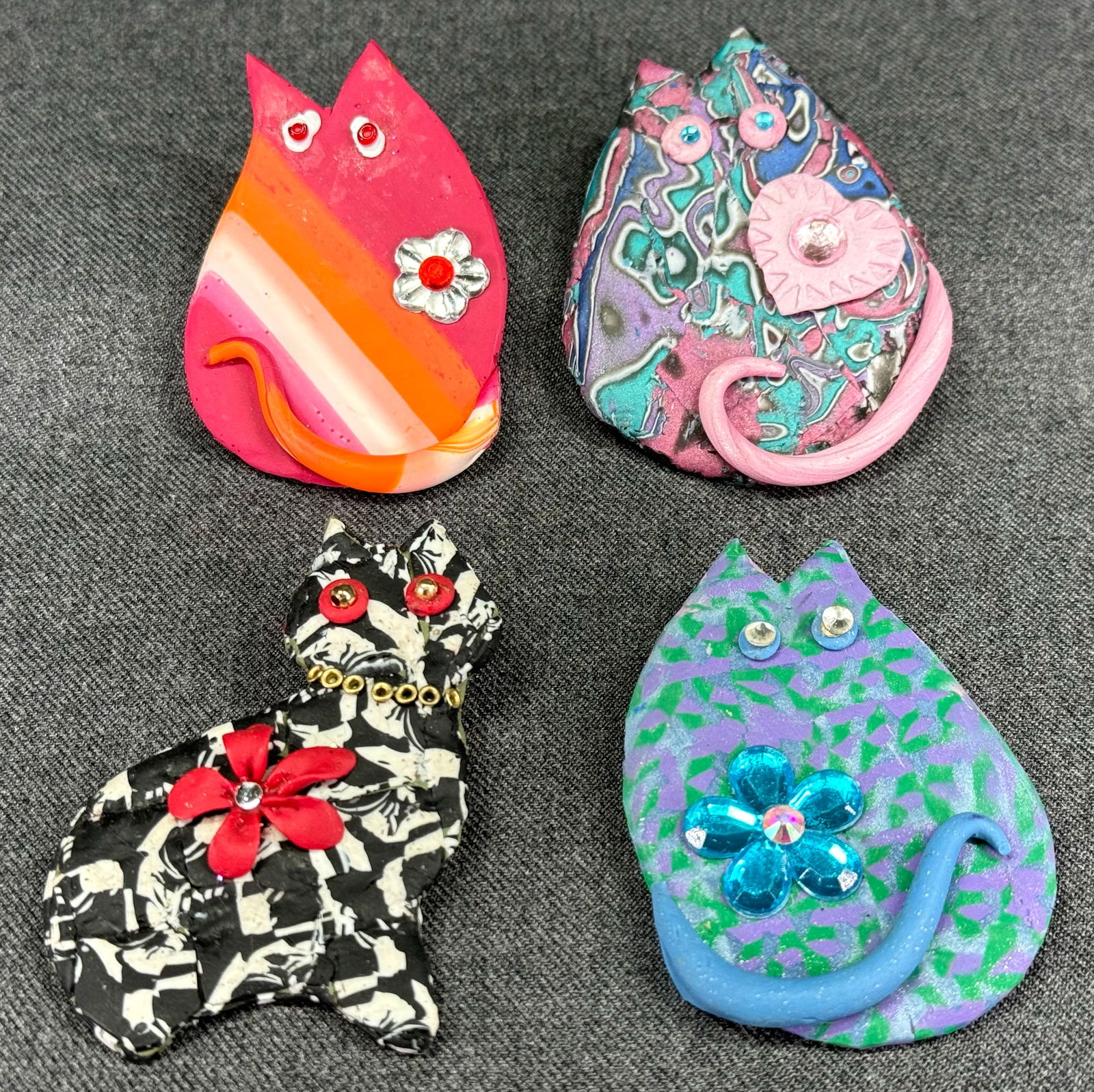 Vintage artisan handcrafted assorted color jeweled polymer clay cat kitten pin brooches. Lot of 4. (1 of 8)