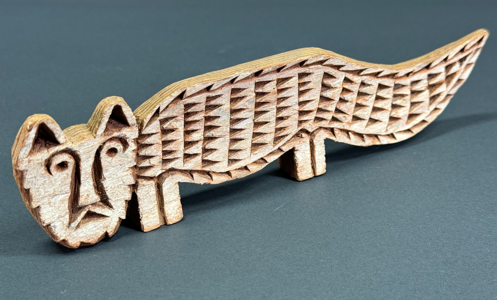 Mexican Tarahumara Raramuri People Animal Figure. Carved wood.: Mexican Tarahumara Raramuri People Animal Figure.Carved wood. For measures please refer to the pictures taken with a measuring tape. Weight: 20 Grams. This is a NO RESERVE AUCTION: there are no hidden