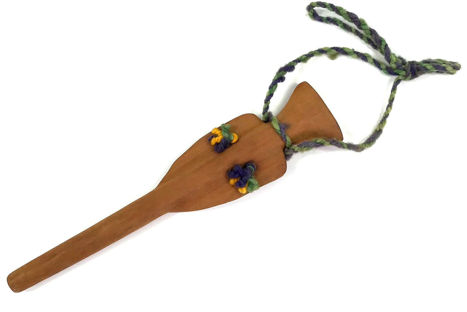 Vintage Mapuche, Southern Chile, Pifilca Flute.: Vintage Mapuche, Southern Chile, Pifilca Flute. Carved wood and wool. it measures around 9 3/4 inches long and 2 1/4 inches widest. Weight: 2 Oz. Comparable example illustrated in the book: Arte Mapuc