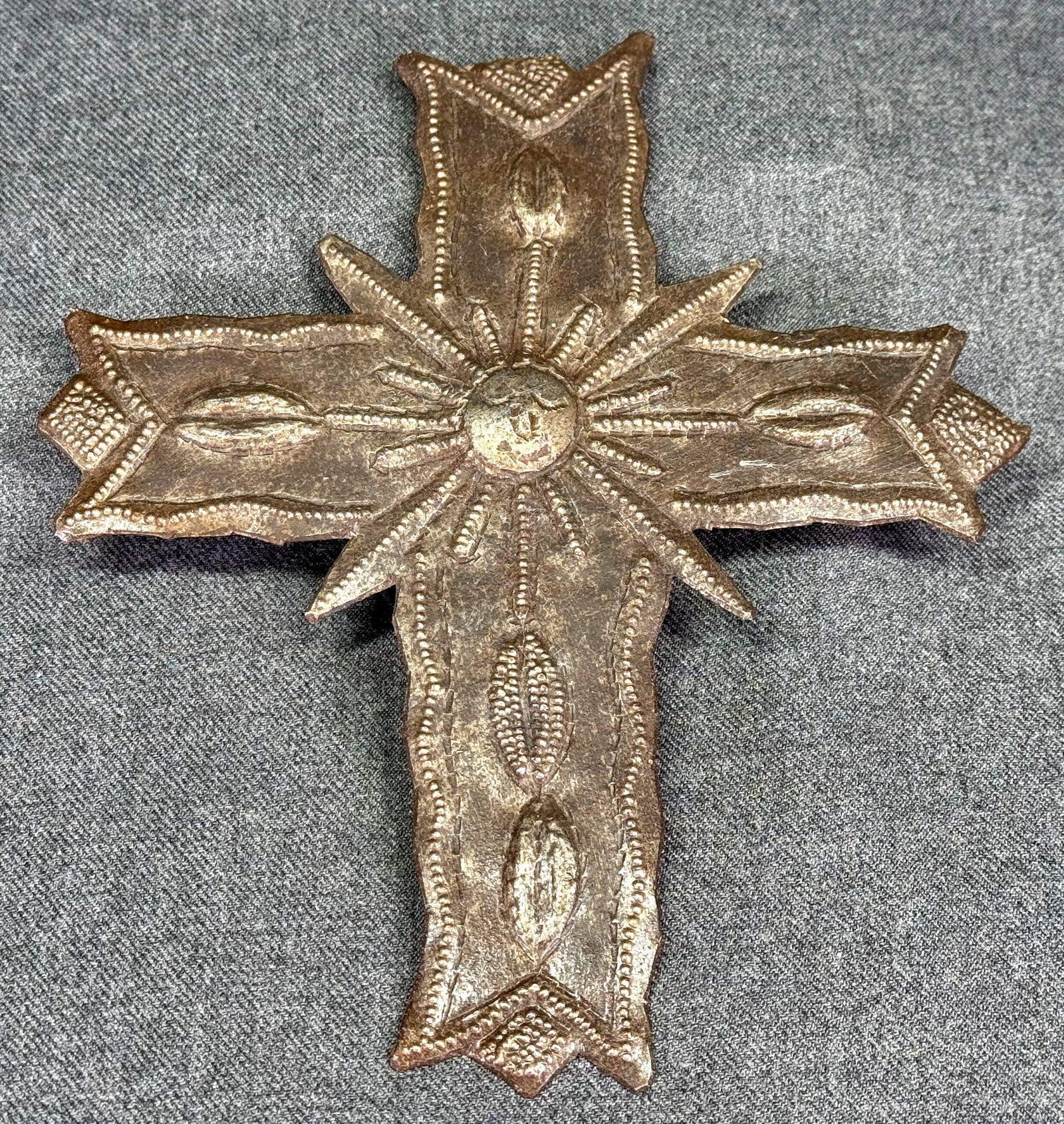 Vintage Folk Art varnished metal sun face cross (1 of 6)