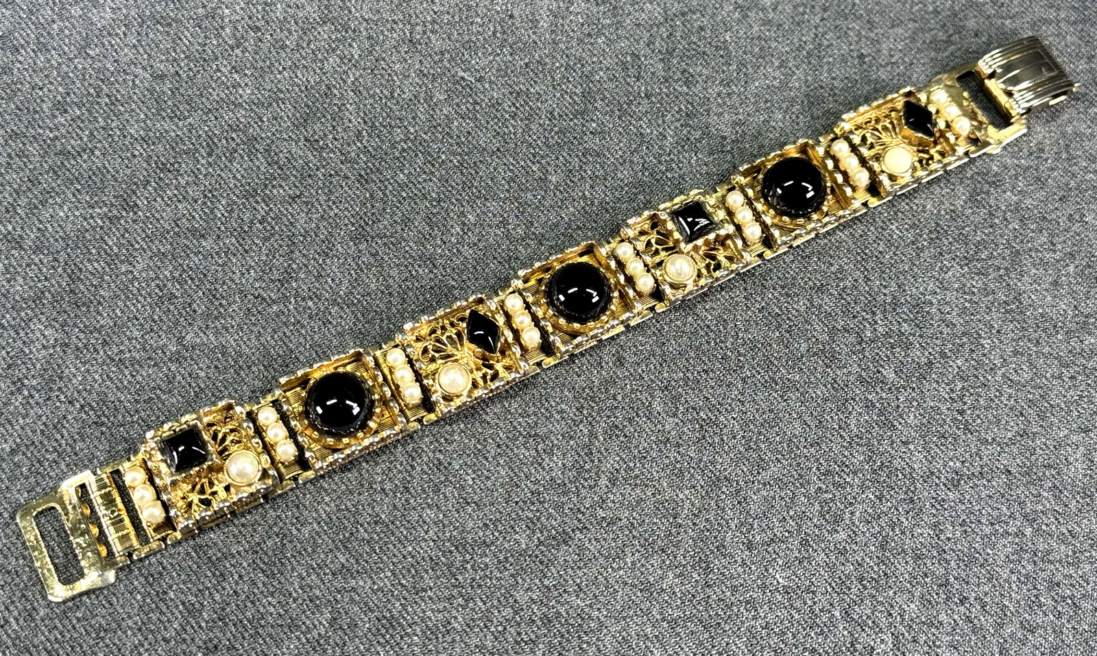 Vintage Art style jeweled black glass & pearly beads goldtone book chain bracelet (1 of 16)