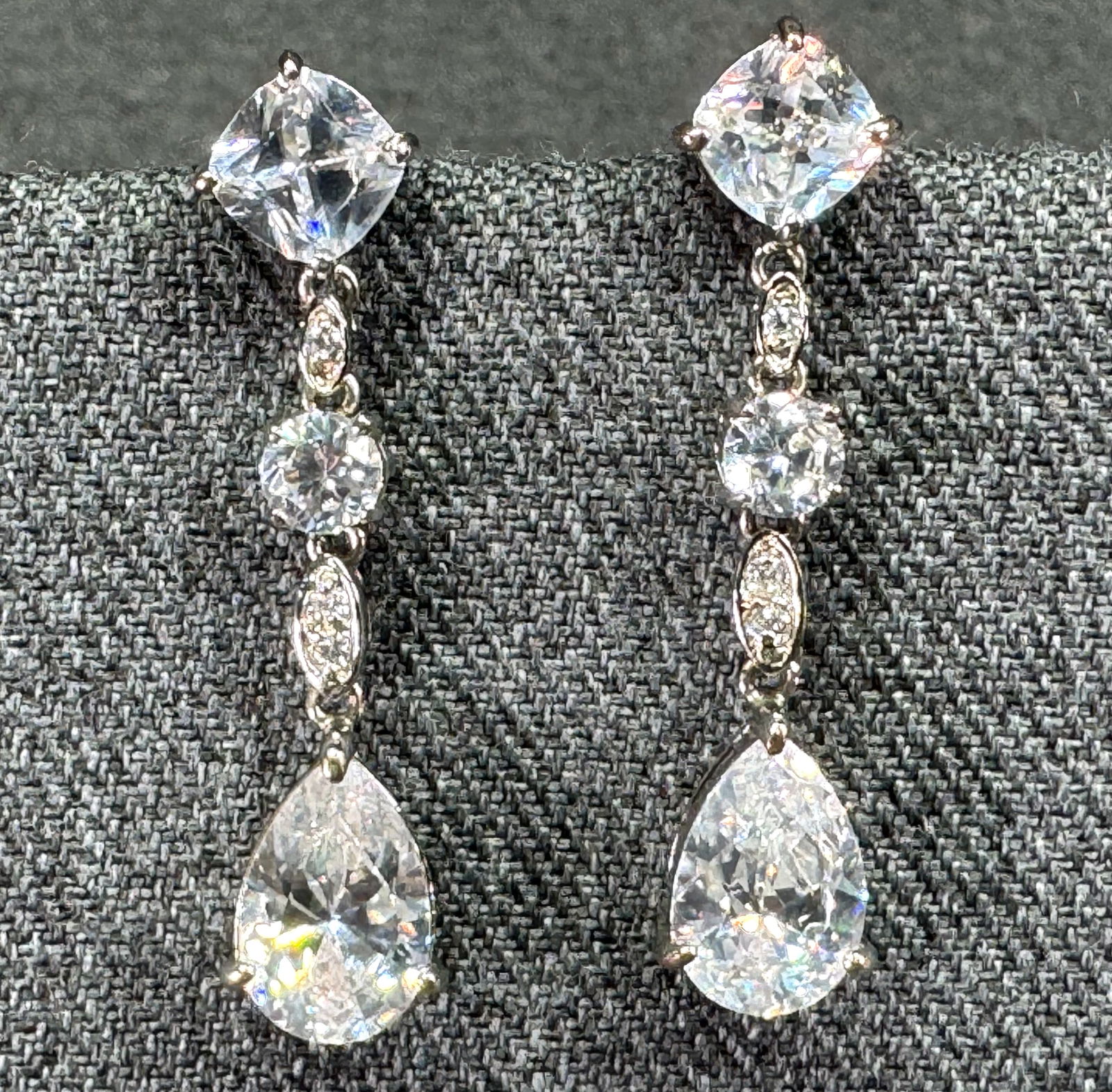 Vintage CZ and clear crystals silvertone dangle stud earrings (1 of 3)