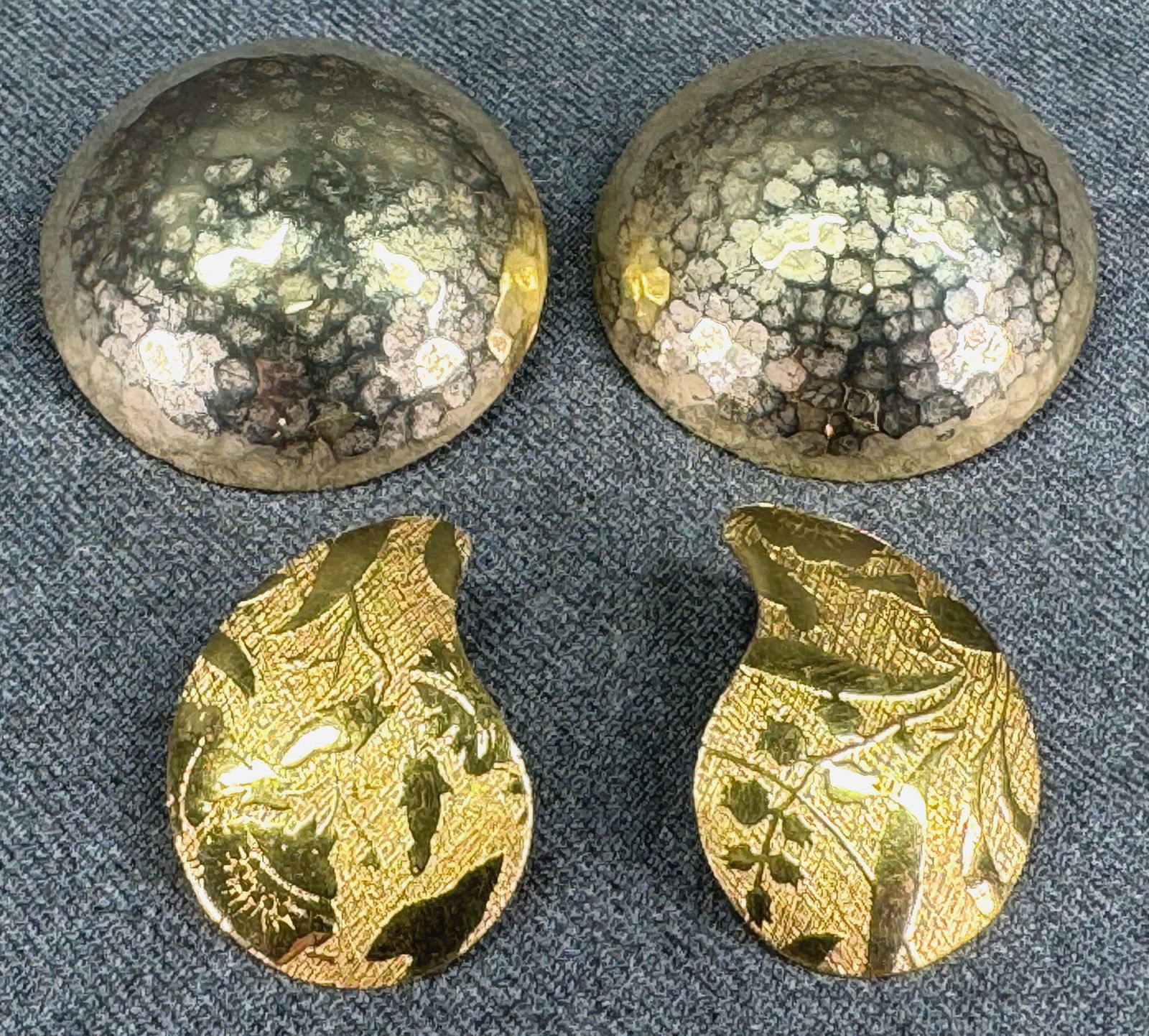 Vintage 80s hammered dome & stamped leaves & fruits goldtone stud earrings: Vintage 80s hammered dome & stamped leaves & fruits goldtone stud earrings. Unmarked. For measures please refer to the pictures taken with a measuring tape. Weight: 23 Grams. This is a NO RESERVE AUCT
