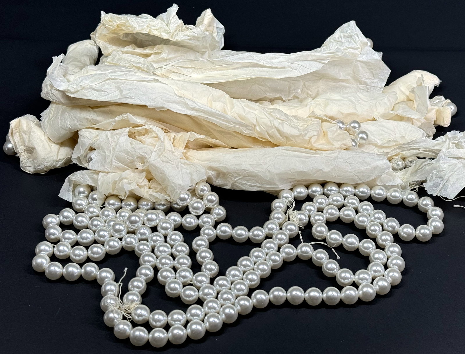 Vintage faux pearl beads strands for jewelry or craft making. Lot of 10. Each measures 30" long: Vintage faux pearl beads strands for jewelry or craft making. Lot of 10. Each measures 30 inches long. 1L 9 Oz For measures please refer to the pictures taken with a measuring tape. Shoes with stains 