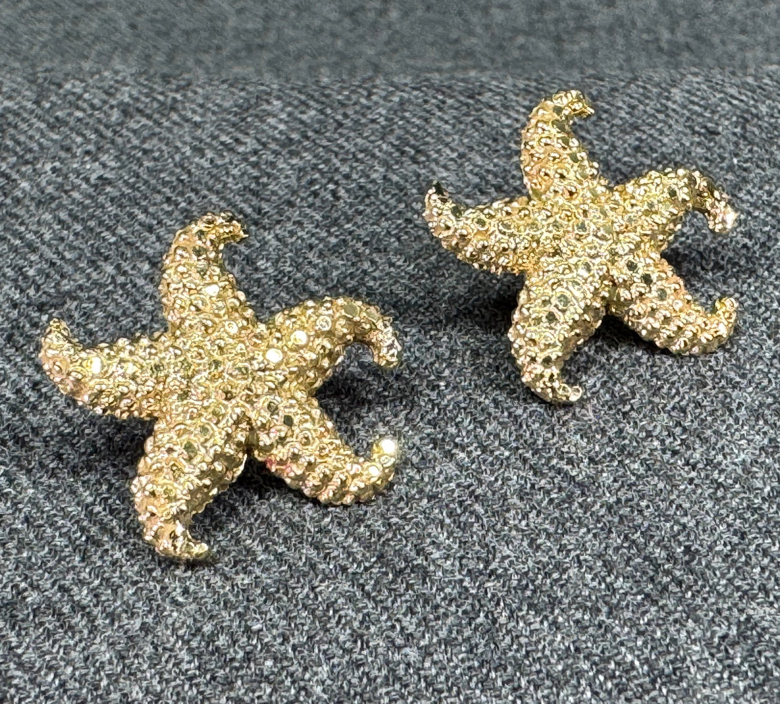 14K yellow gold textured starfish stud earrings. Marked RD 14K. (1 of 8)