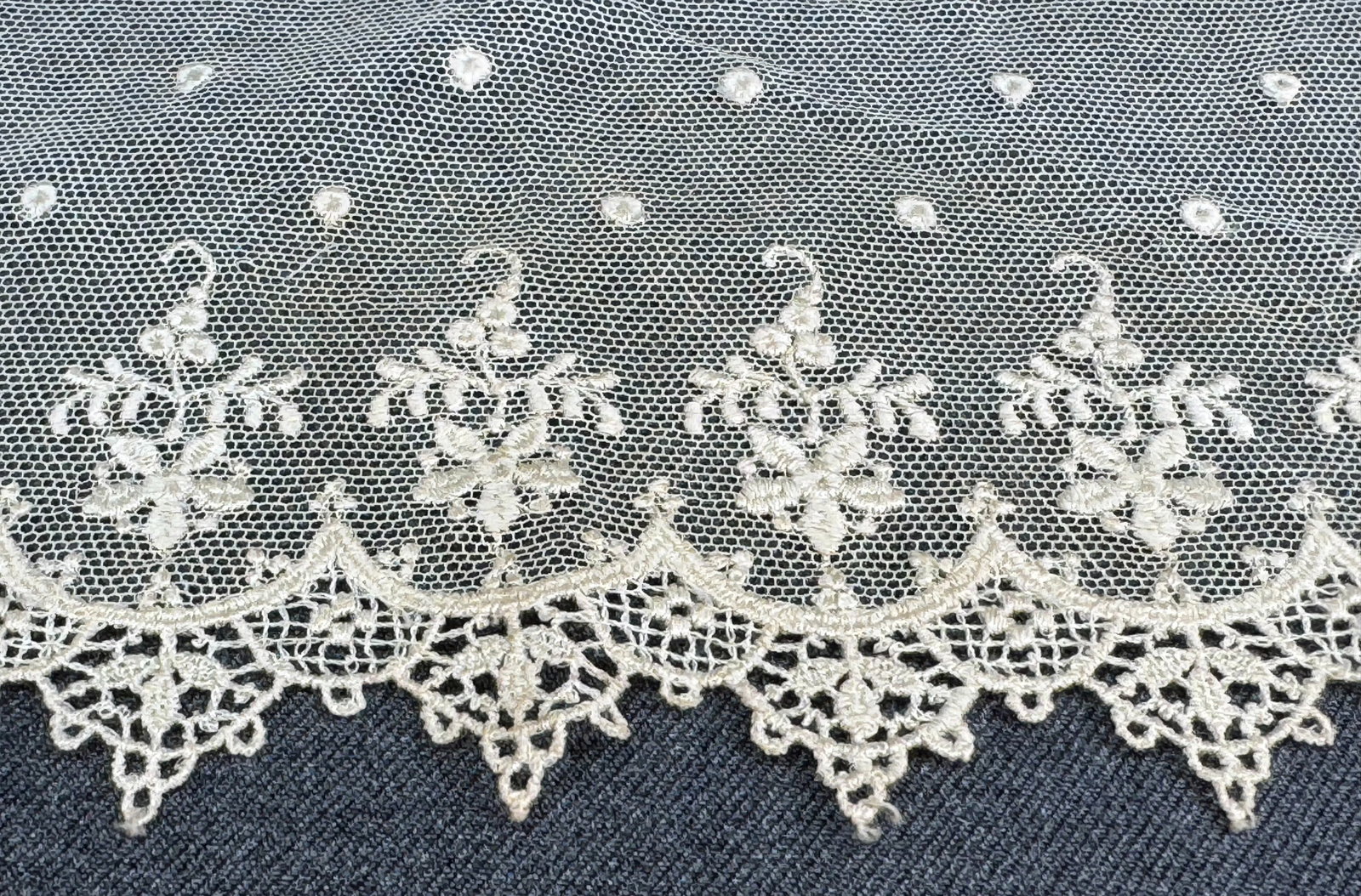 Antique embroidery flowers tulle lace trims: Antique embroidery flowers tulle lace trims. For measures please refer to the pictures taken with a measuring tape. IN HOUSE Estimated* shipping and handling cost within the U.S. : $7 We combine shipp