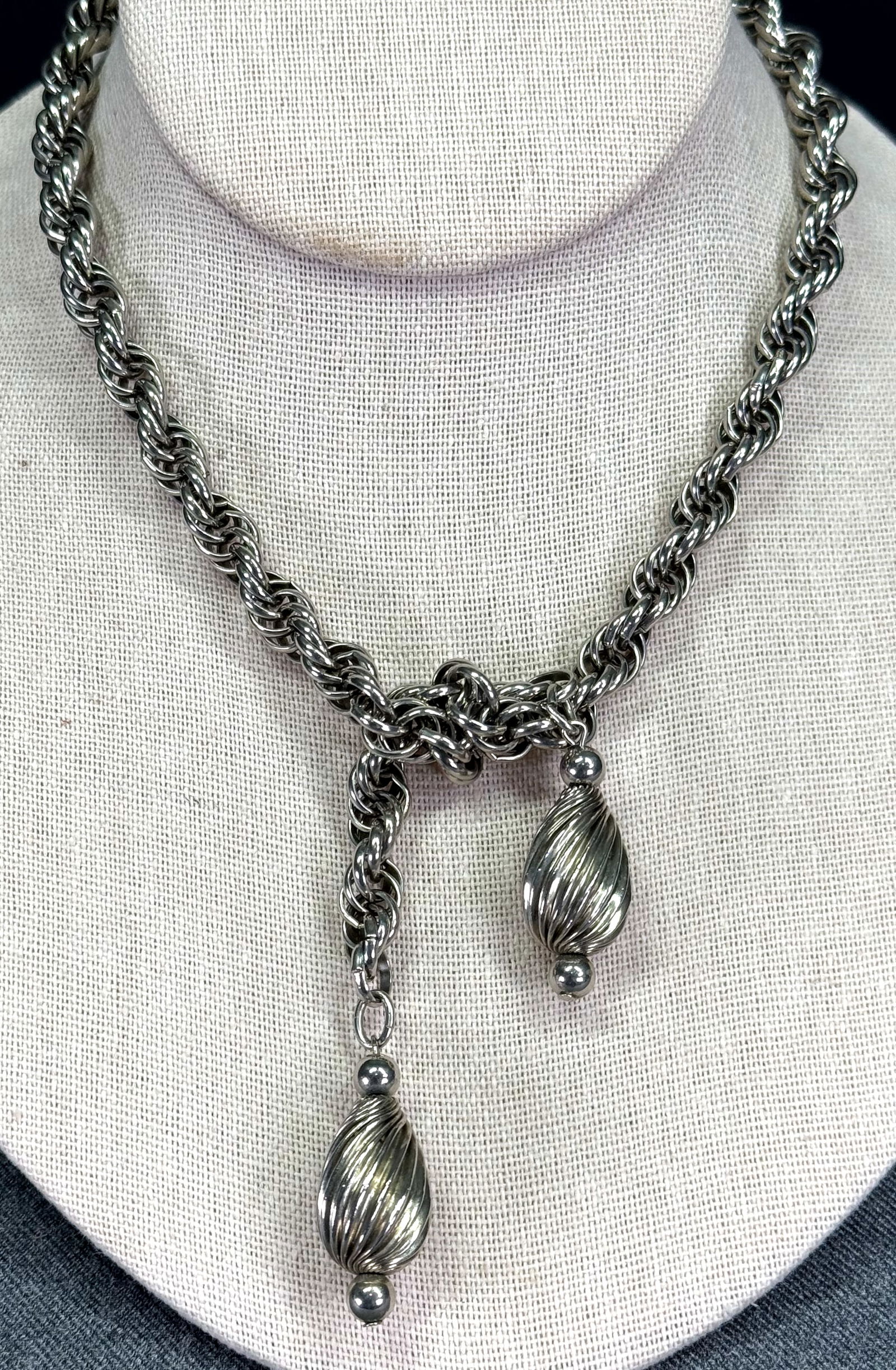 Vintage 80s silvertone brushed twil bobble endings rope chain lariat necklace (1 of 7)