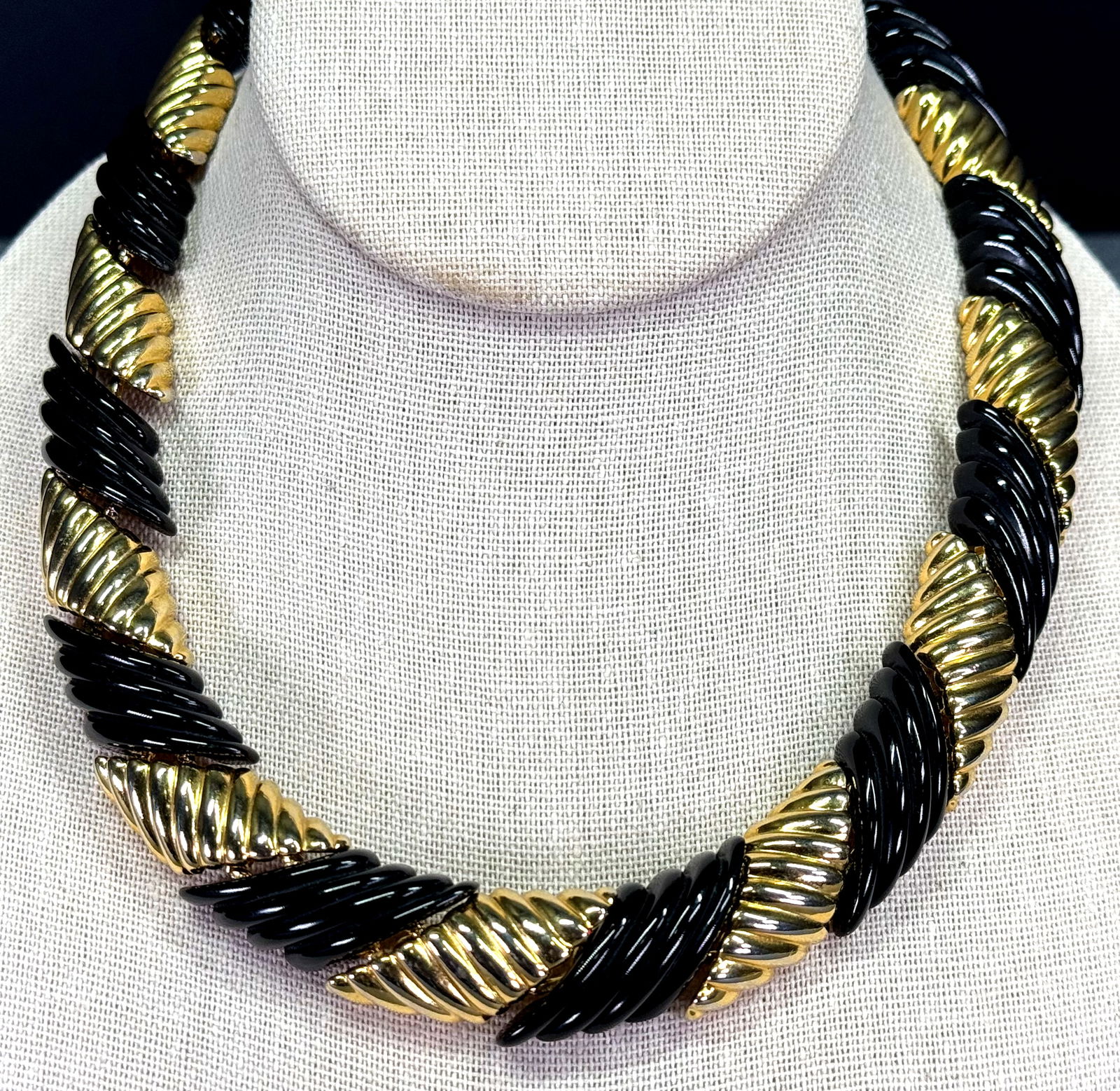 Vintage 80s Monet goldtone metal & black thermoplastic collar necklace (1 of 7)