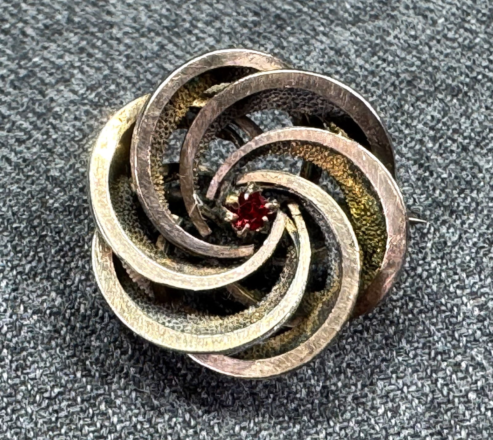 Vintage PS CO red crystal gold-filled appliques flower pin brooch (1 of 7)