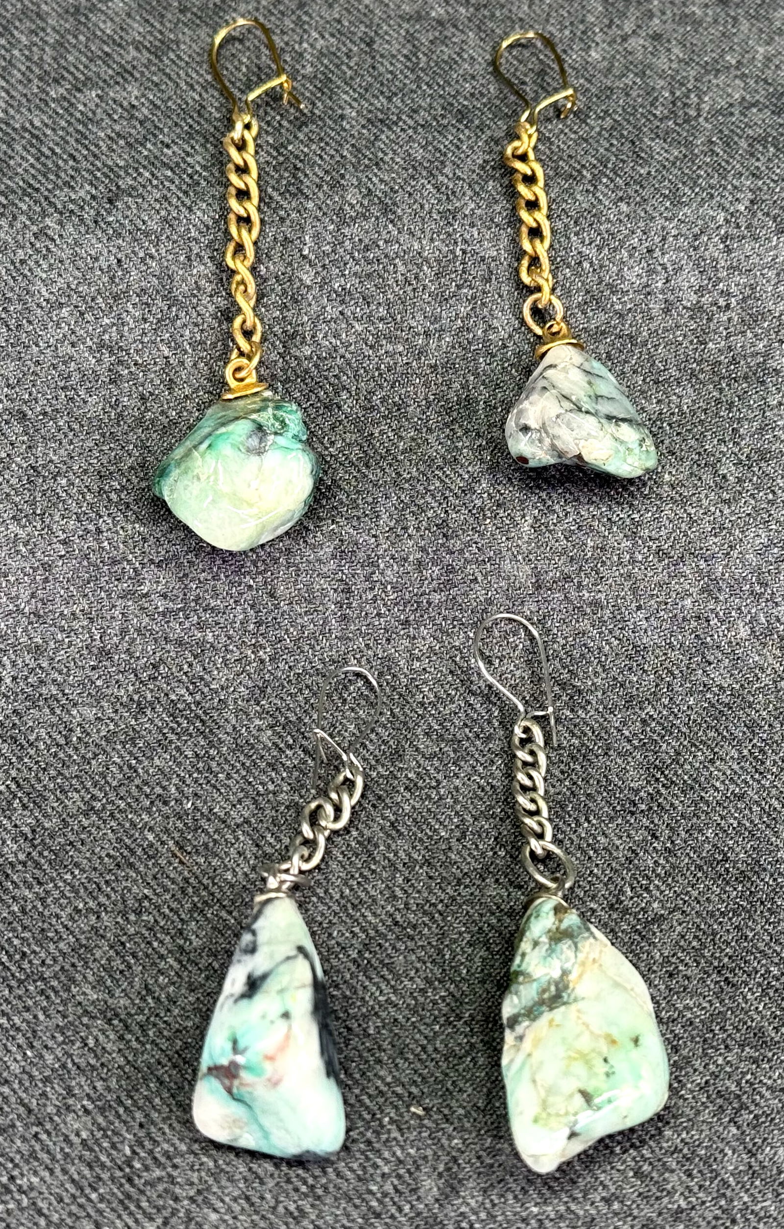 Vintage tumbled emerald stone assorted drop pierced earrings. Lot of 2 (1 of 5)