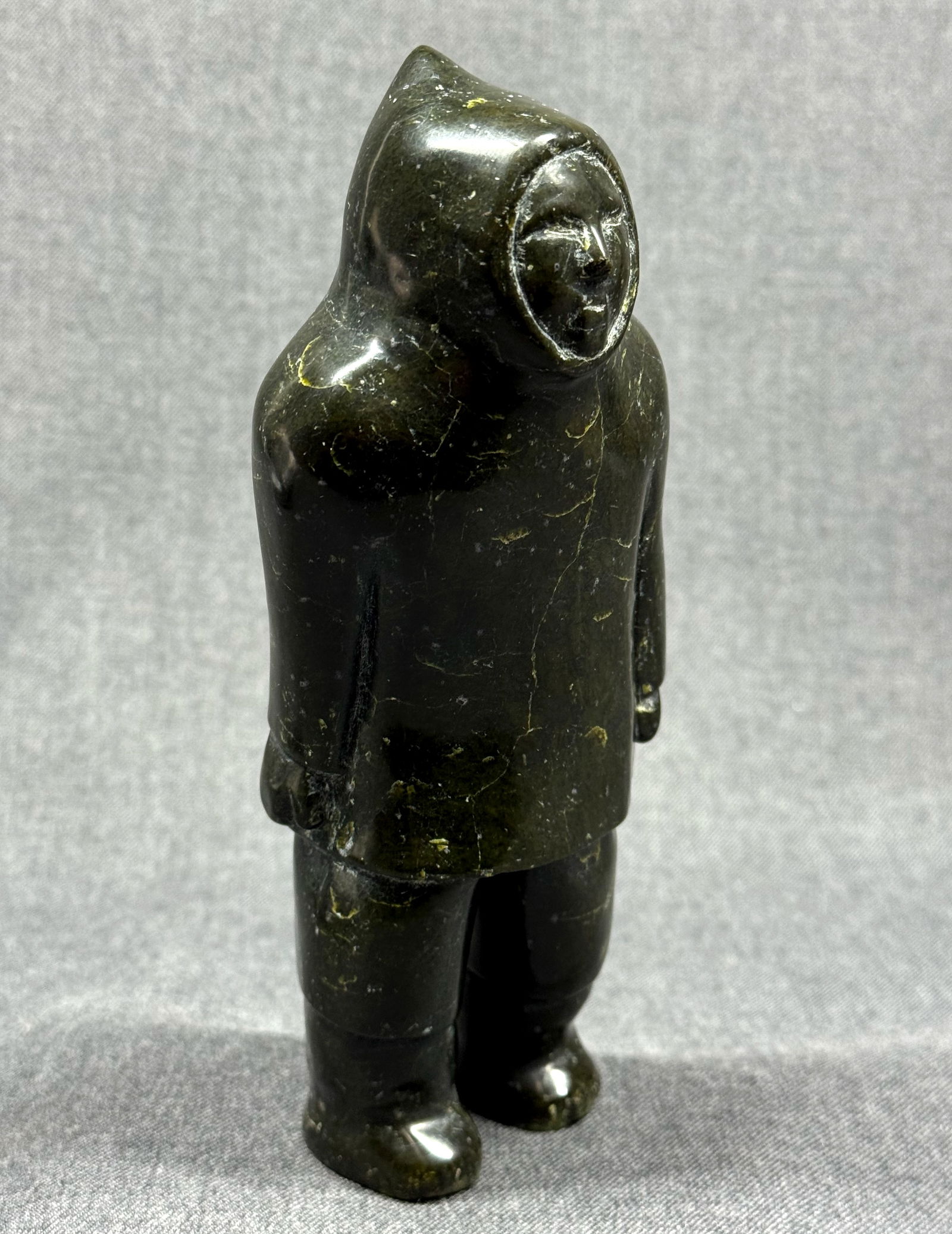 Inuit Eskimo Carved Soapstone Figure. (1 of 11)
