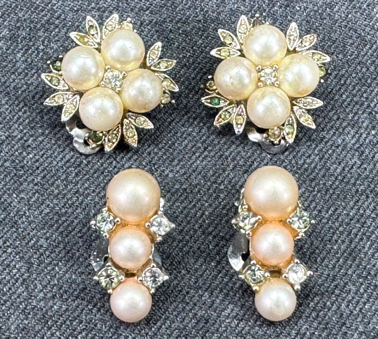 Vintage pearly beads & clear rhinestones silvertoned clip earrings (1 of 6)
