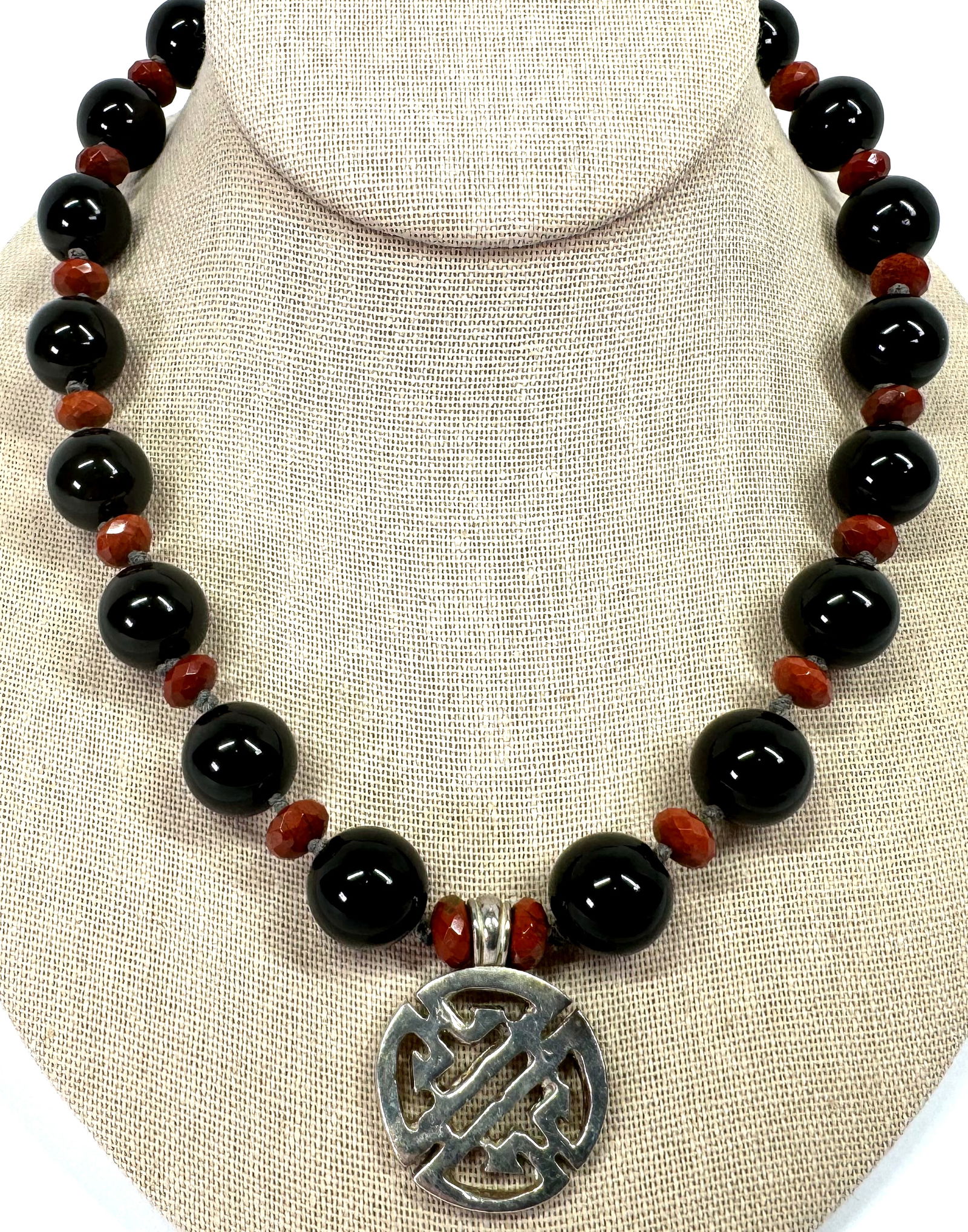 Chinese silvertone pendant carnelian & black onyx hand knotted beaded necklace. (1 of 8)