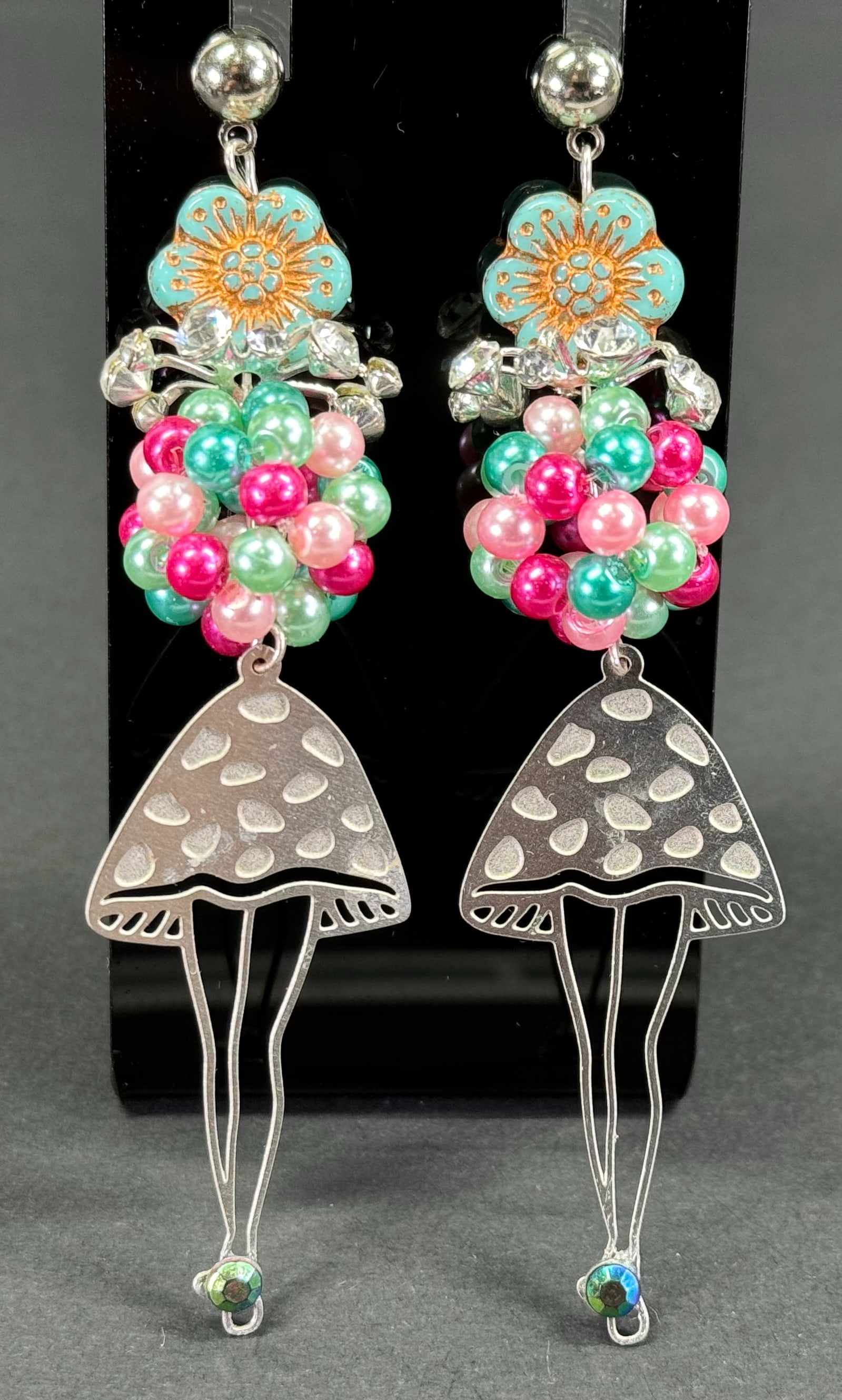 Vintage artsy handcrafted mushroom flower body shaped dangle stud earrings. (1 of 5)