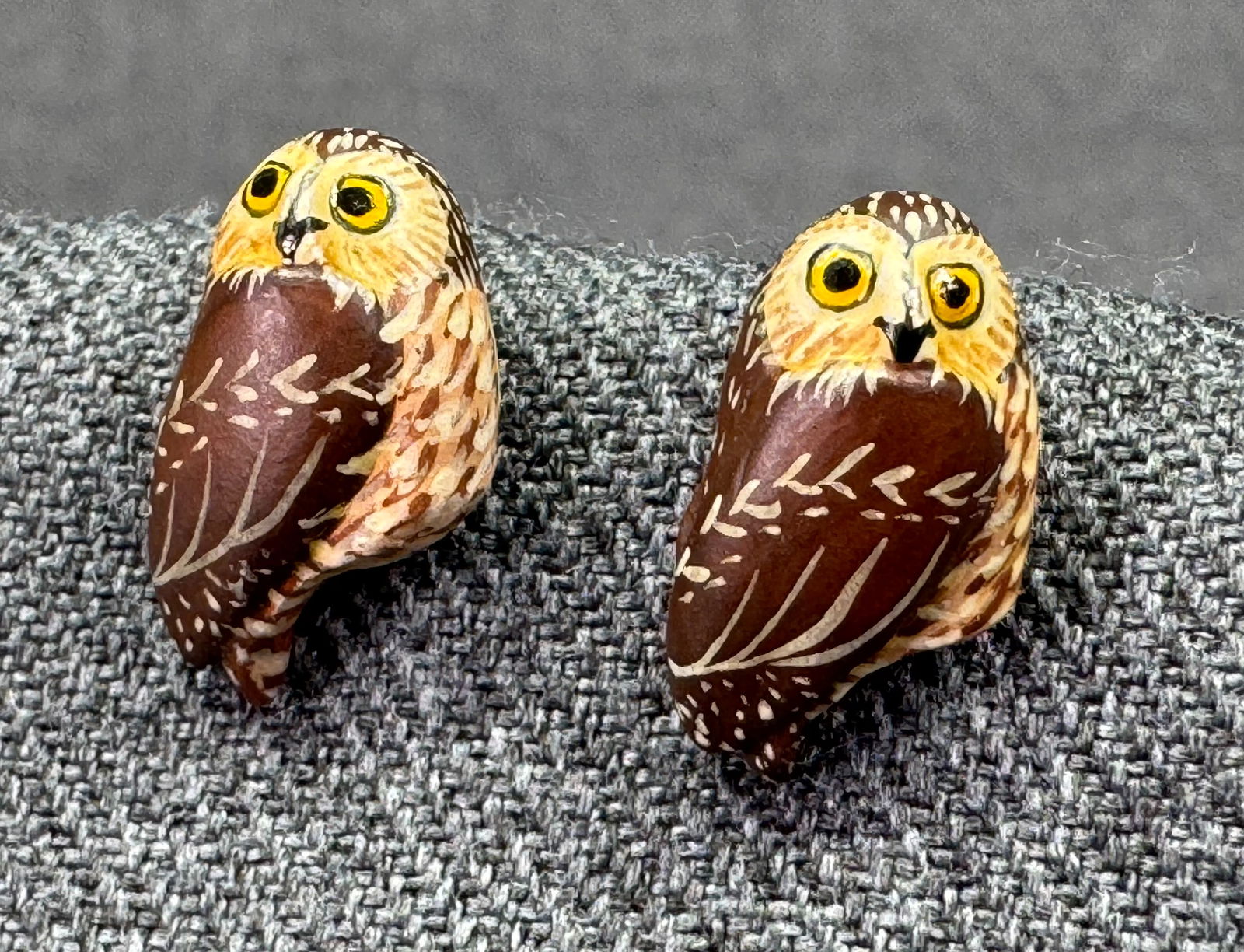 Vintage hand painted on stone owl stud earrings (1 of 5)
