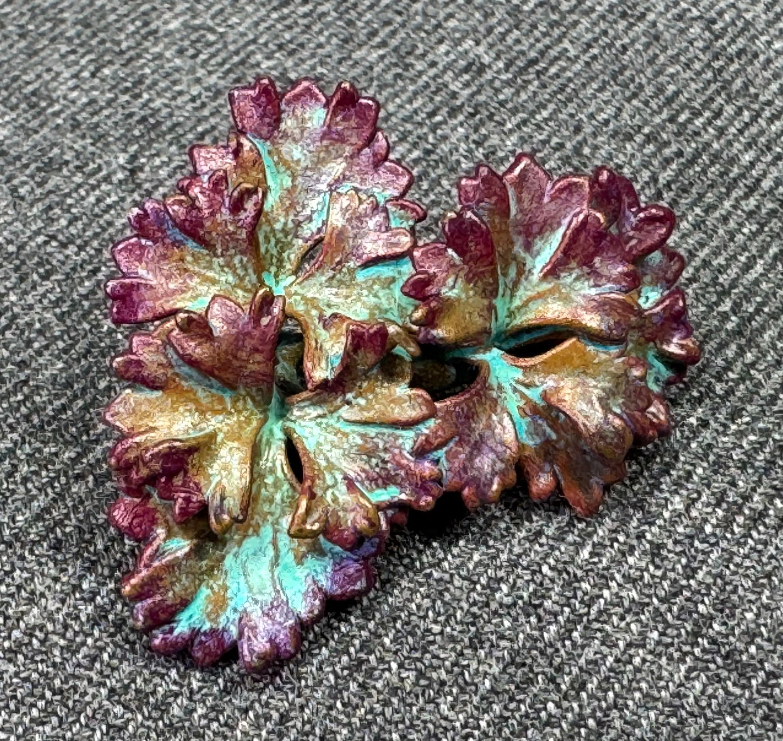 Vintage artsy painted copper leaves pin brooch. (1 of 7)