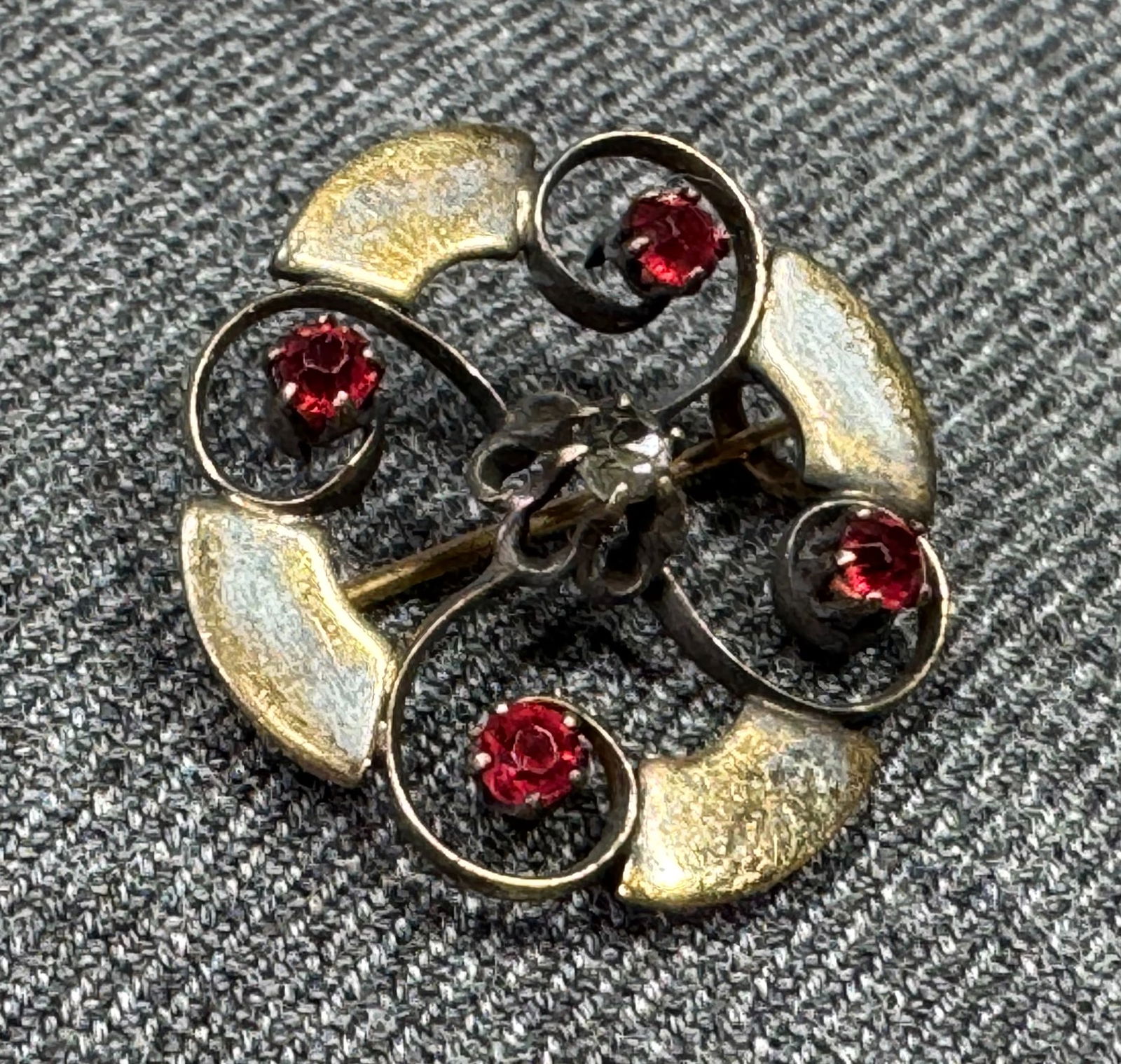 Antique Edwardian Victorian clear & red crystals gold-filled flower brooch pin. (1 of 6)