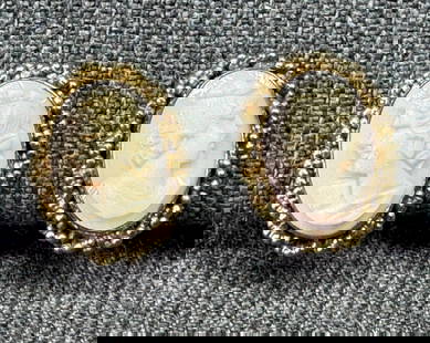 Vintage A&Z conch shell cameo 12K gold-filled screw back earrings: Vintage A&Z conch shell cameo 12K gold-filled screw back earrings. Marked A&Z 1/20 12K GF. For measures please refer to the pictures taken with a measuring tape. Weight: 5 Grams IN HOUSE Estimated* SH