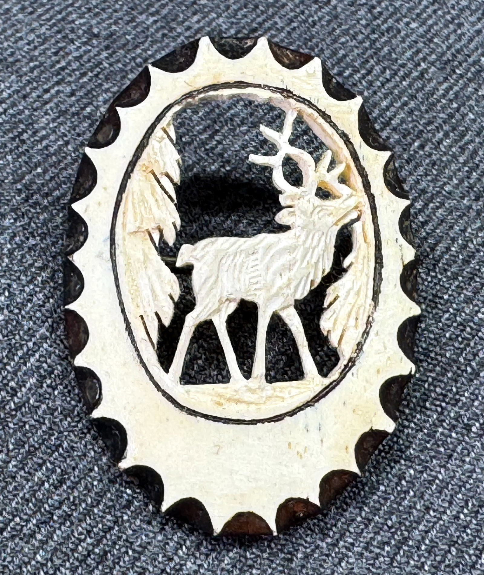 Vintage carved elk antler stag and trees brooch pin.: Vintage carved elk antler stag and trees brooch pin. Unmarked For measures please refer to the pictures taken with a measuring tape. Weight: 3 Grams IN HOUSE Estimated* SHIPPING & HANDLING COST WITHIN