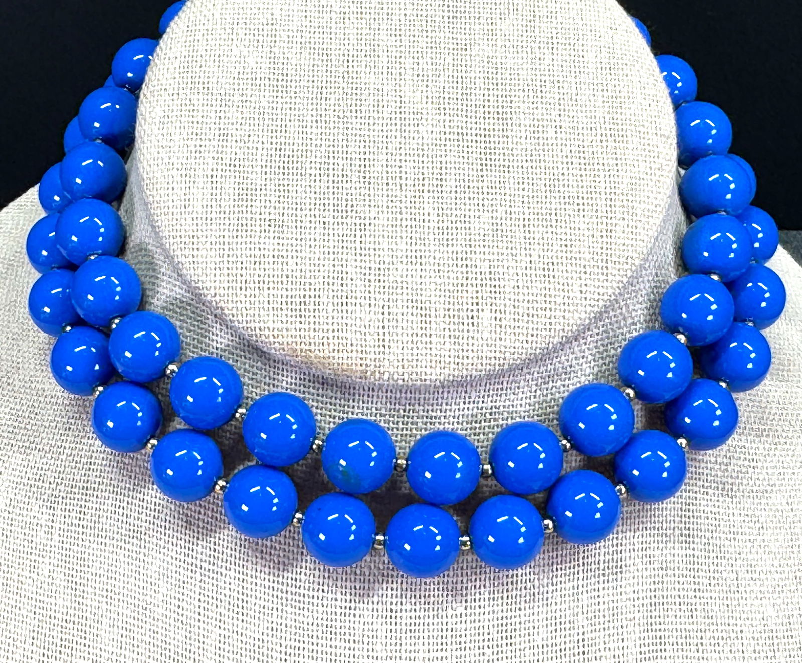 Vintage 80s blue plastic & tiny goldtone beaded necklace (1 of 8)