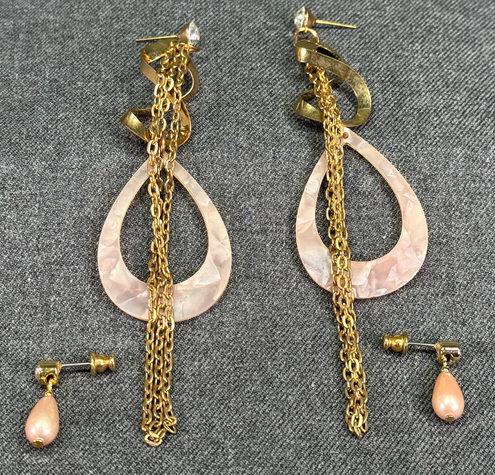 Vintage goldtoned stud earrings . Crystal & rose pearly marvella & plasticchain dangles unbranded: Vintage goldtoned stud earrings . Crystal & rose pearly marvella & plasticchain dangles unbranded. Marked Marvella and unmarked. For measures please refer to the pictures taken with a measuring tape. 