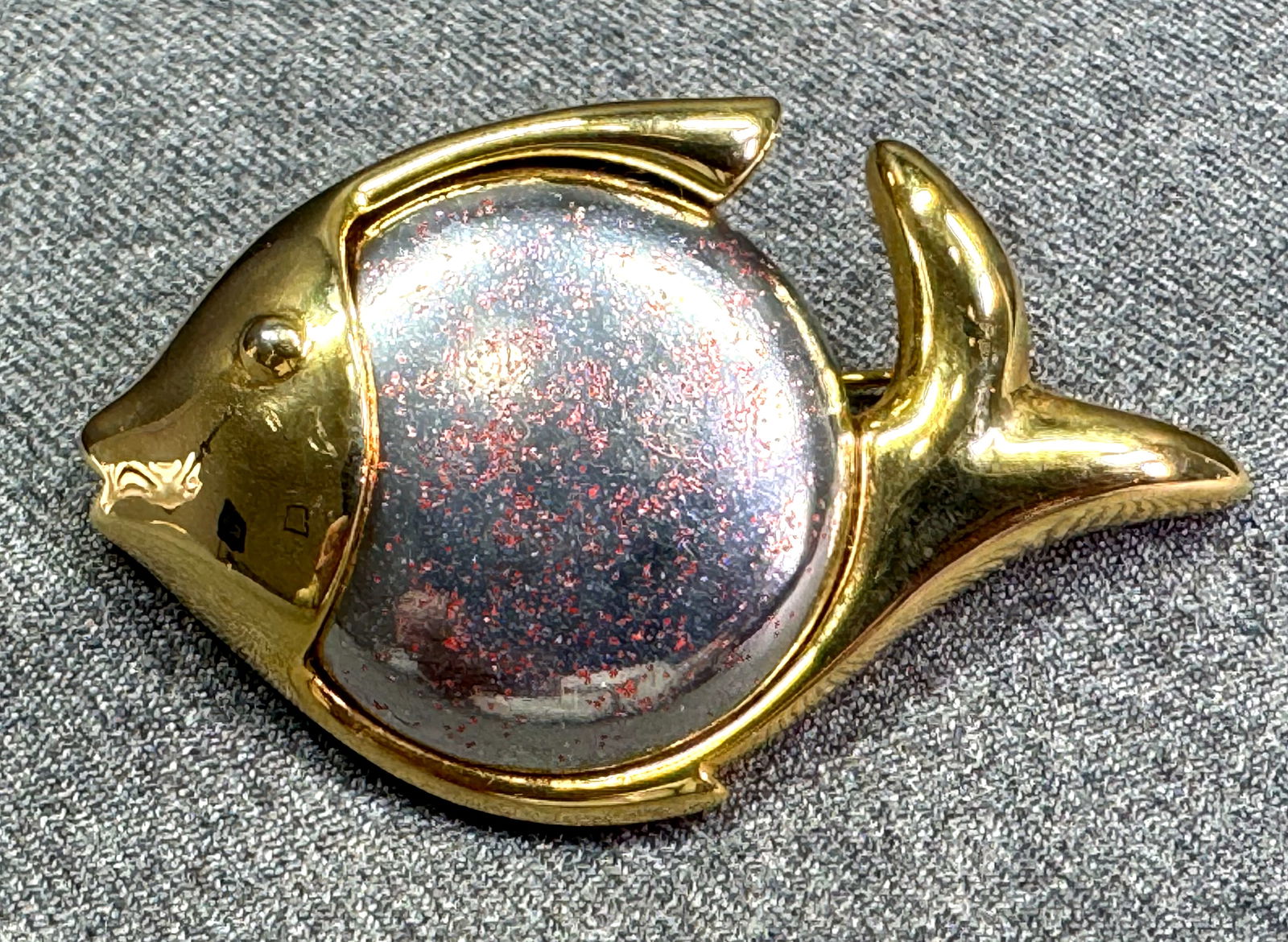 Vintage Liz Claiborne pink glitter silvertone belly goldtone fish pin brooch (1 of 7)