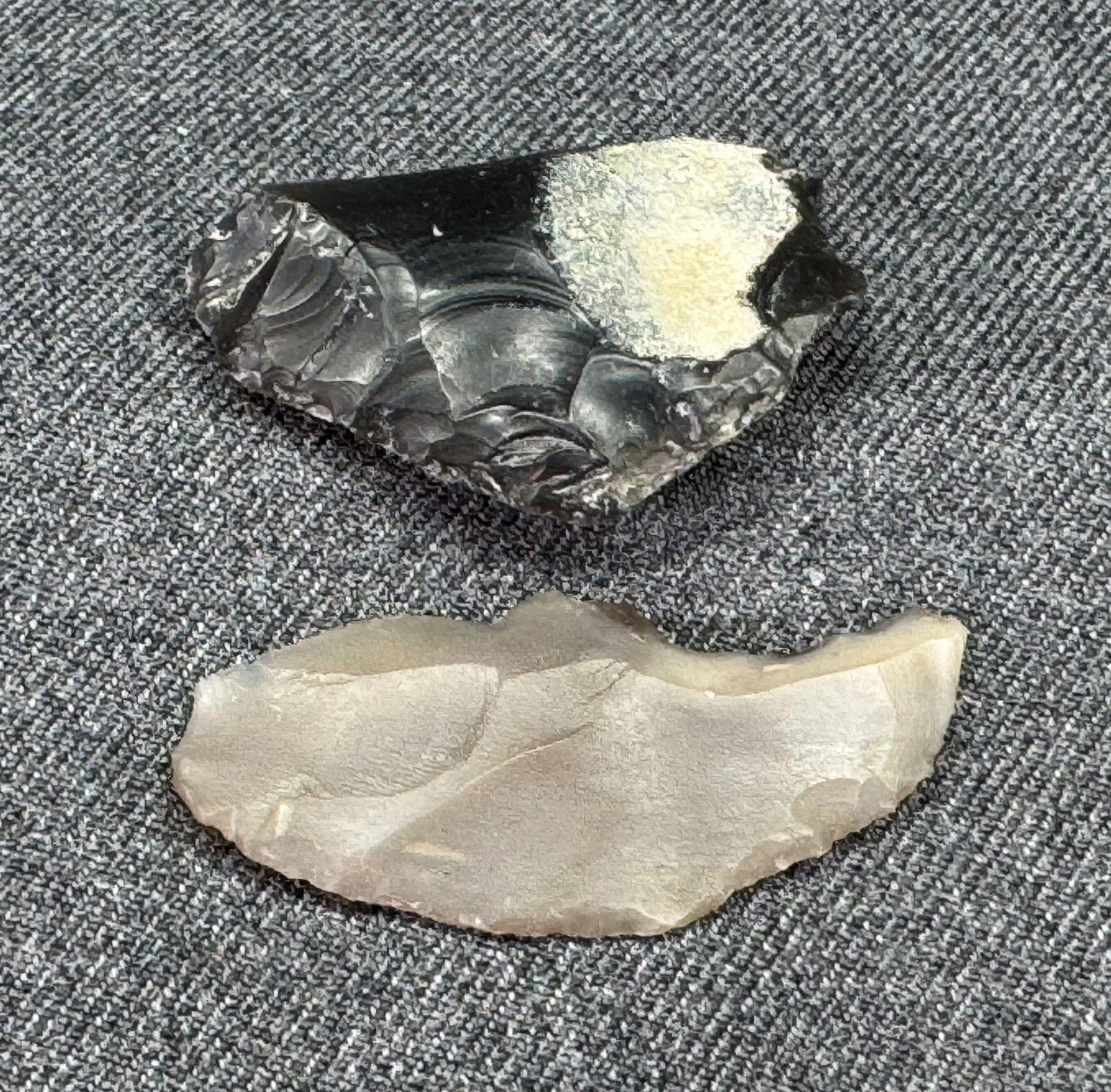 Two South American Patagonia Neolithic Stone Flake Tools (1 of 6)