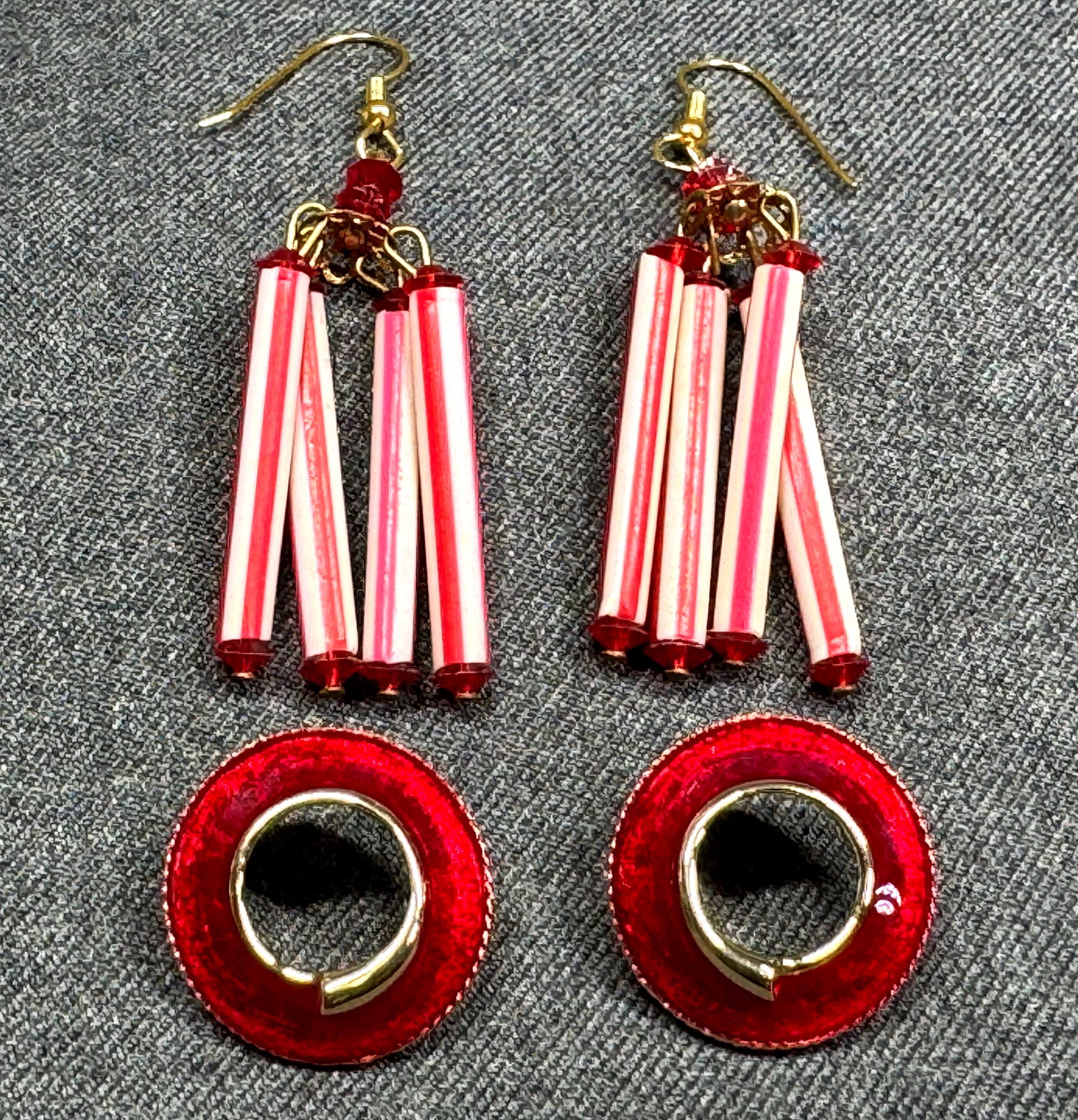 Vintage 80s red enamel stud & plastic dangles goldtone hook earrings (1 of 5)
