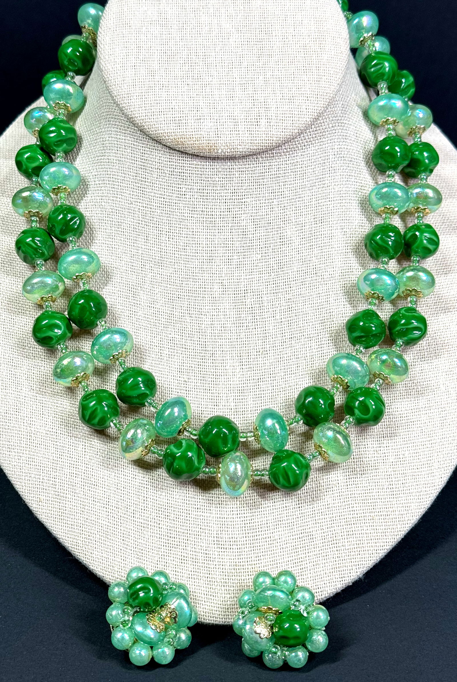 Vintage Japanese iridescent and green coated beads 2 strands collar necklace &  clip earring (1 of 16)