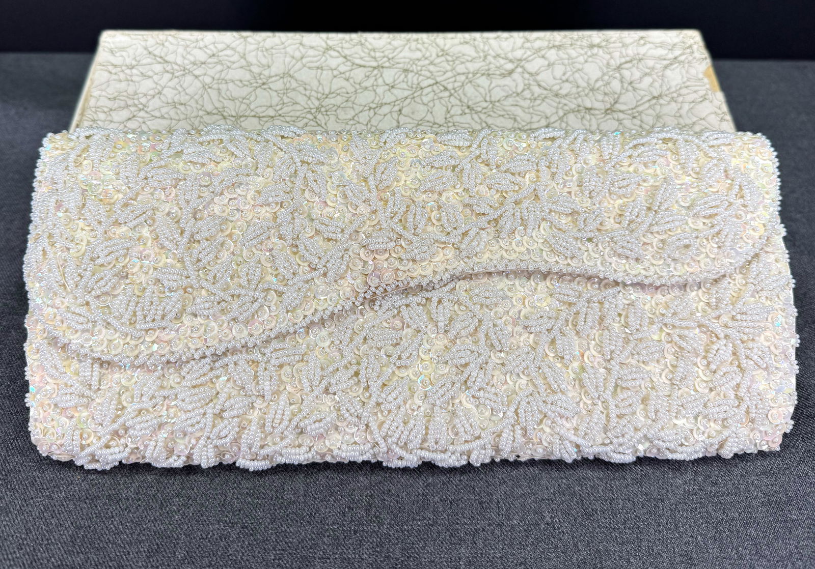 Vintage Hand Made in Hong Kong Exclusively for La Regale beaded clutch purse bag (1 of 17)