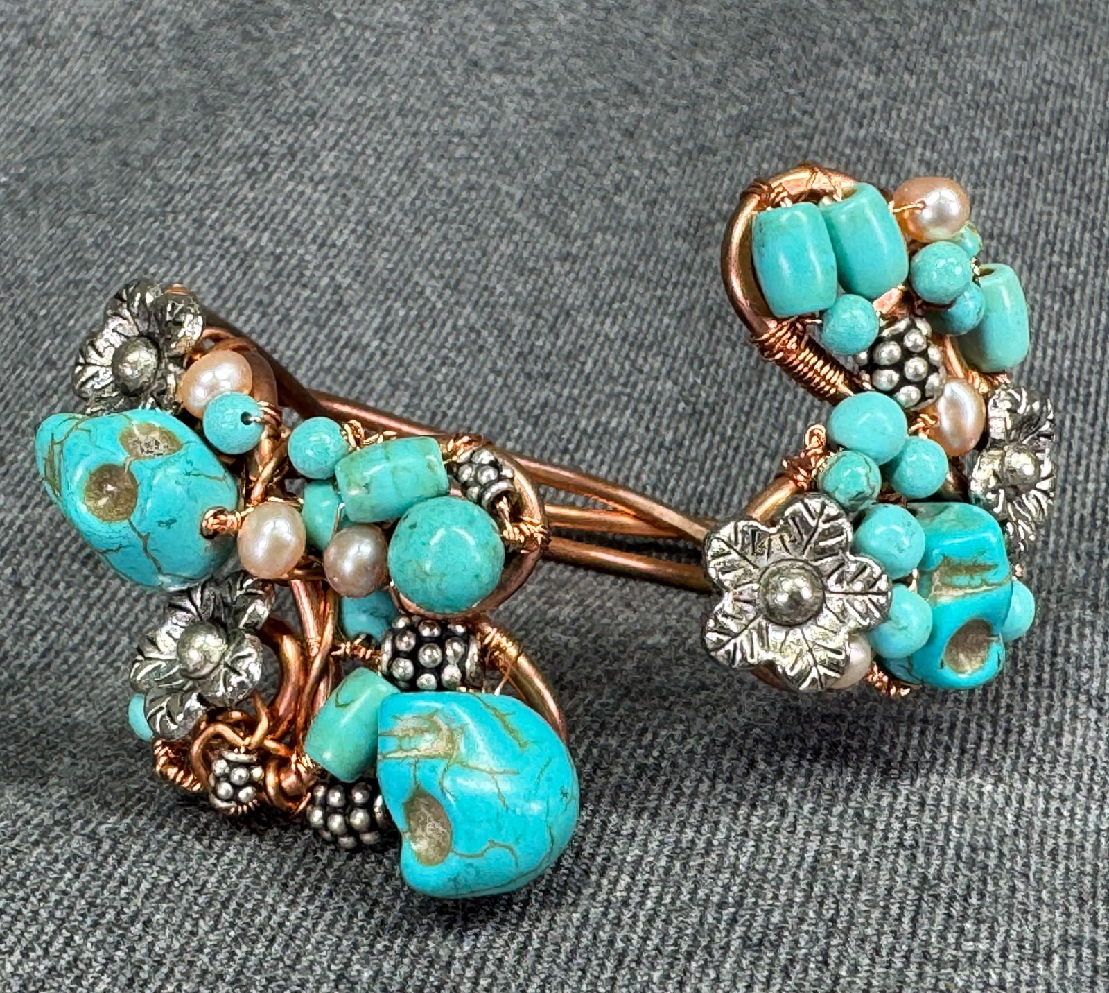 Vintage artsy beaded hammered copper wire bypass bracelet (1 of 10)