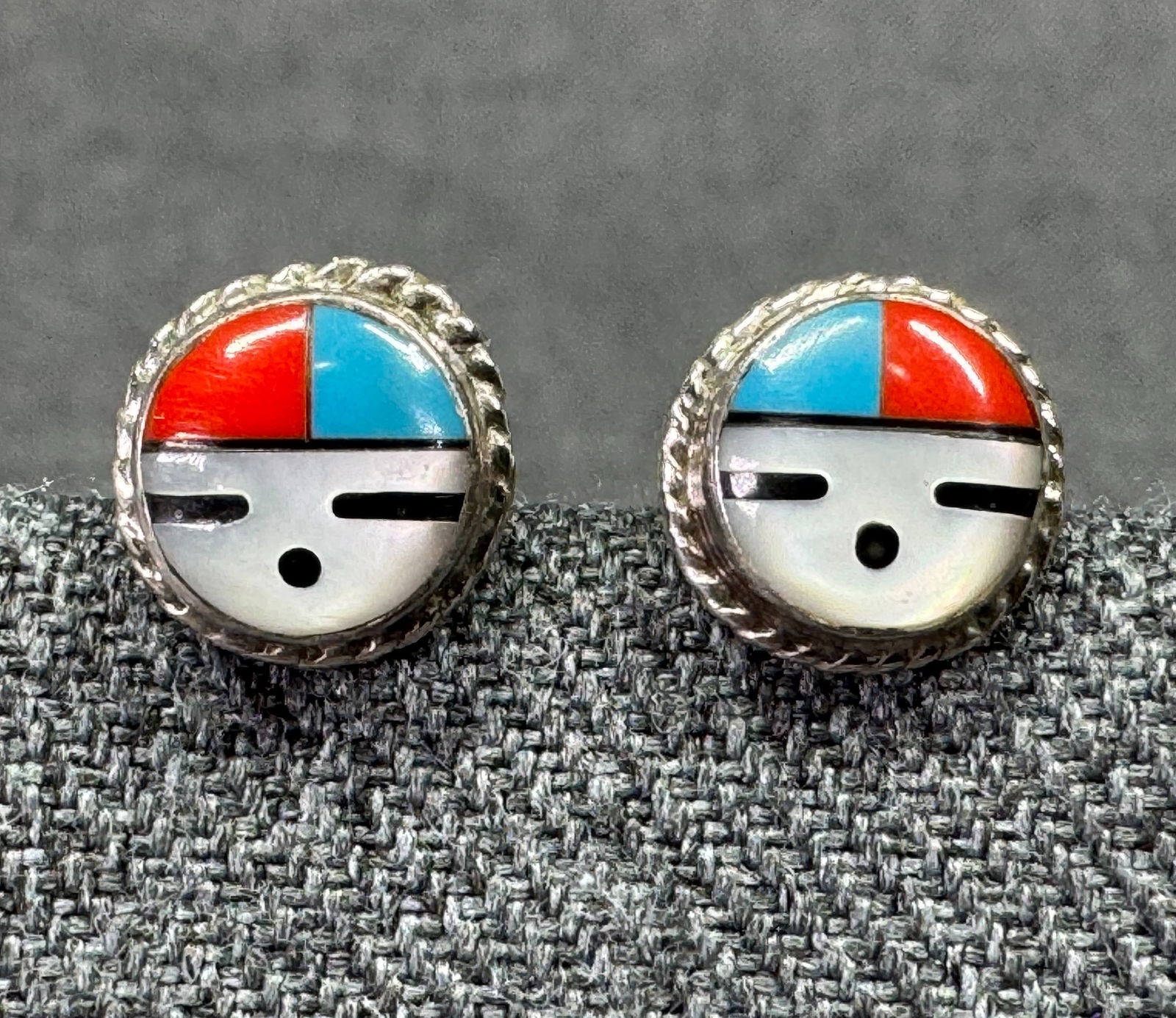 Vintage Zuni Native American sunface sterling silver stud earrings (1 of 5)