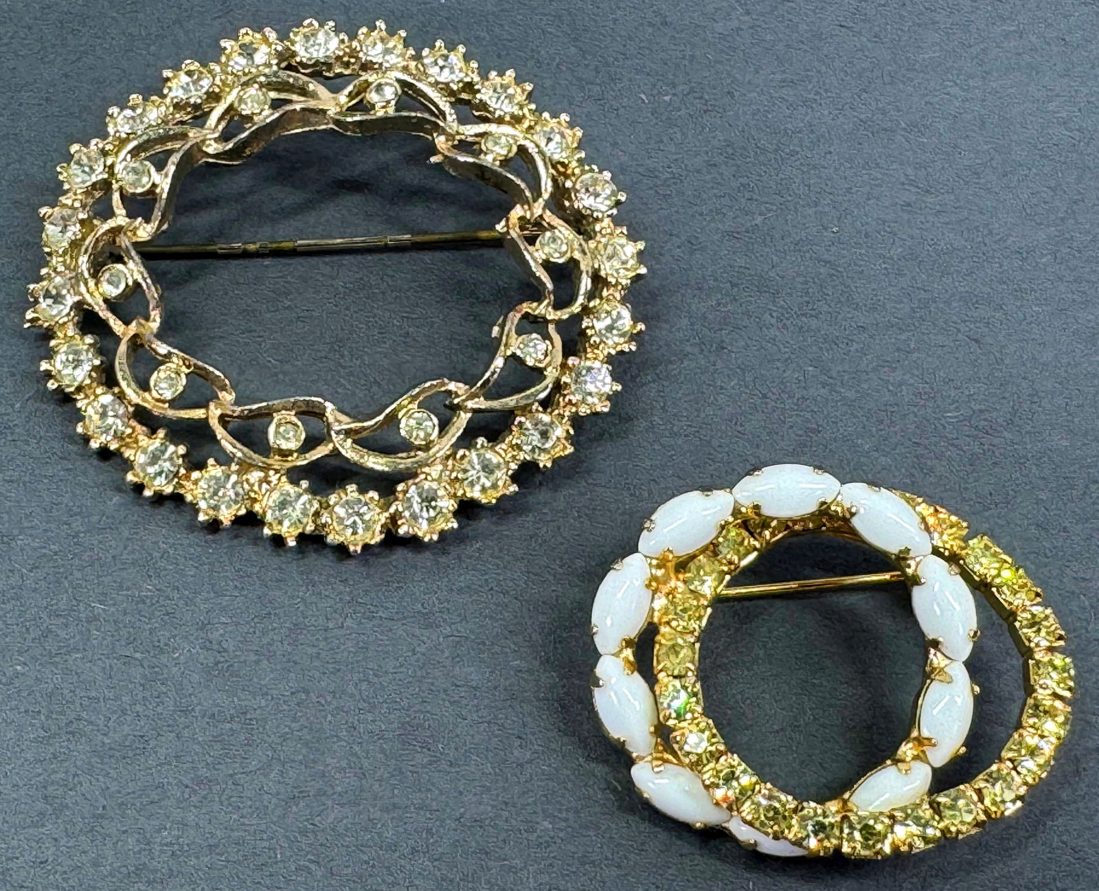 Vintage jeweled milky white and rhinestones goldtone metal assorted pin brooches (1 of 7)