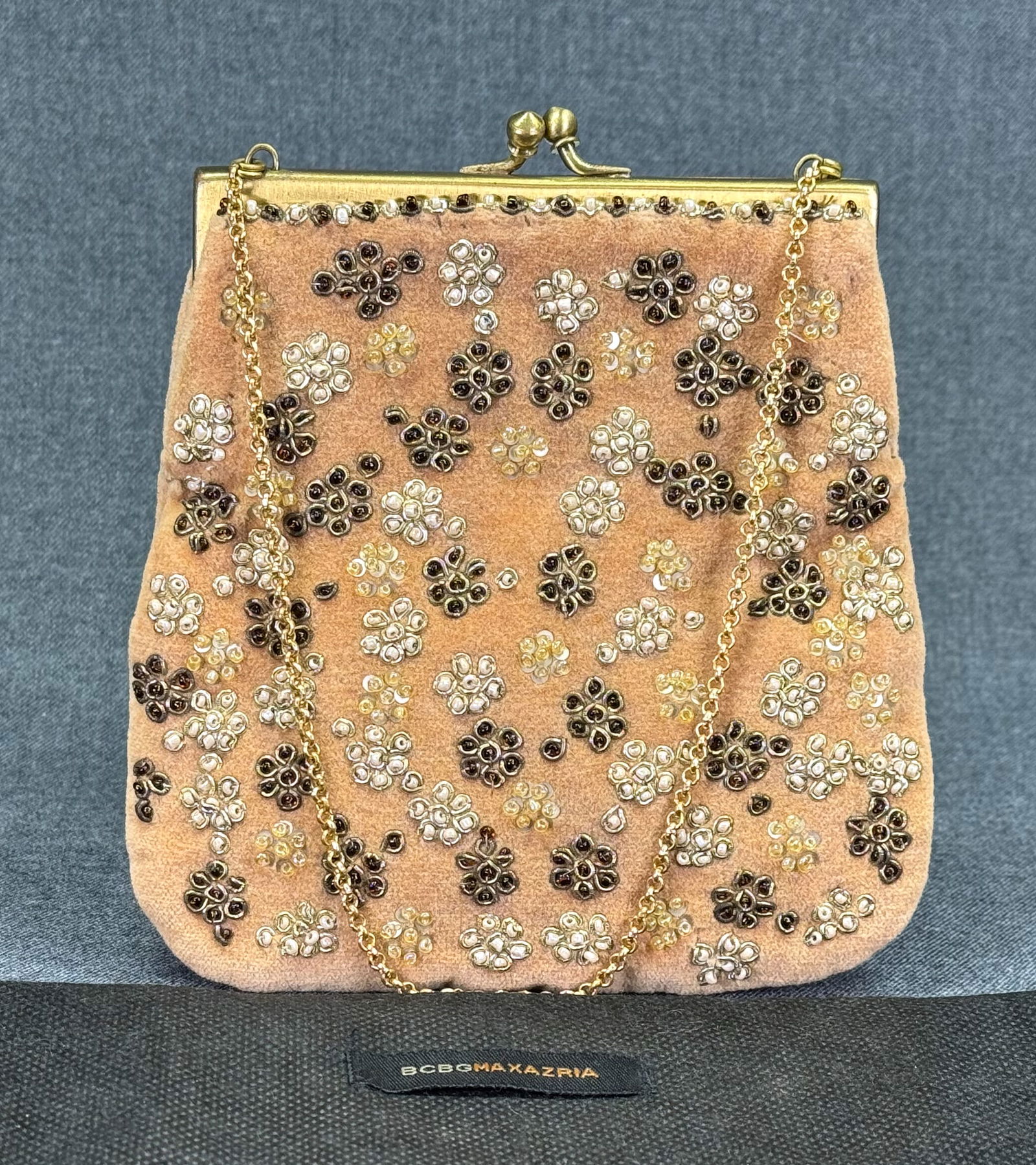 BCBG MAXAzria hand beaded and embroidery velvette purse bag: BCBG MAXAzria hand beaded and embroidery velvette purse bag. Dust bag. For measures please refer to the pictures taken with a measuring tape. Weight: 100 Grams. IN HOUSE Estimated* SHIPPING & HANDLING