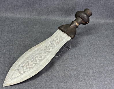 African Kuba DRC Aluminum Short Sword “IKul”.: African Kuba DRC Aluminum Short Sword "IKul”. Wood handle, aluminum decorated blade. Comparable example in: Zirngibl & Kubetz, Panga Na Visu, page 200. For measures please refer to the pictures